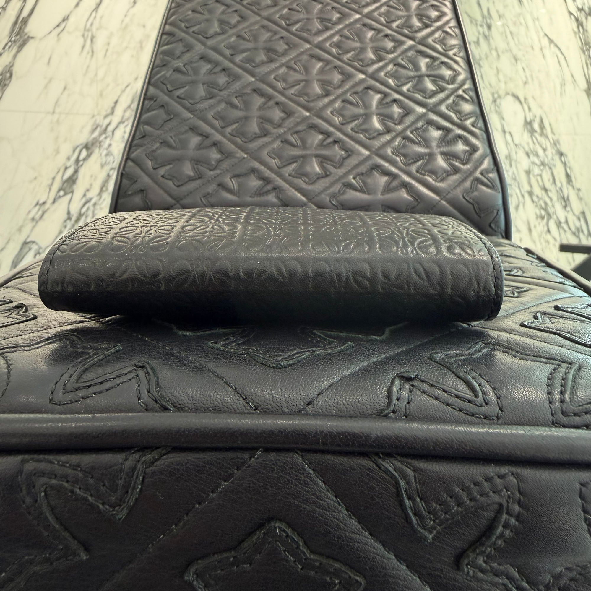 LOEWE Anagram Logo Repeat Key Case C499K92X01 ロエベ アナグラム ロゴ リピート キーケース