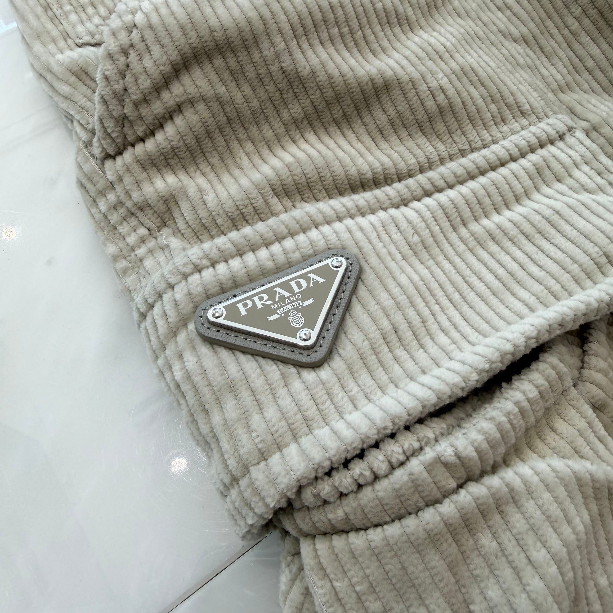 PRADA 2023AW Triangle Logo Plate Corduroy Cargo Pants SPH286 S222 1RL7 Size L プラダ トライアングルロゴプレート コーデュロイ カーゴパンツ サイズL