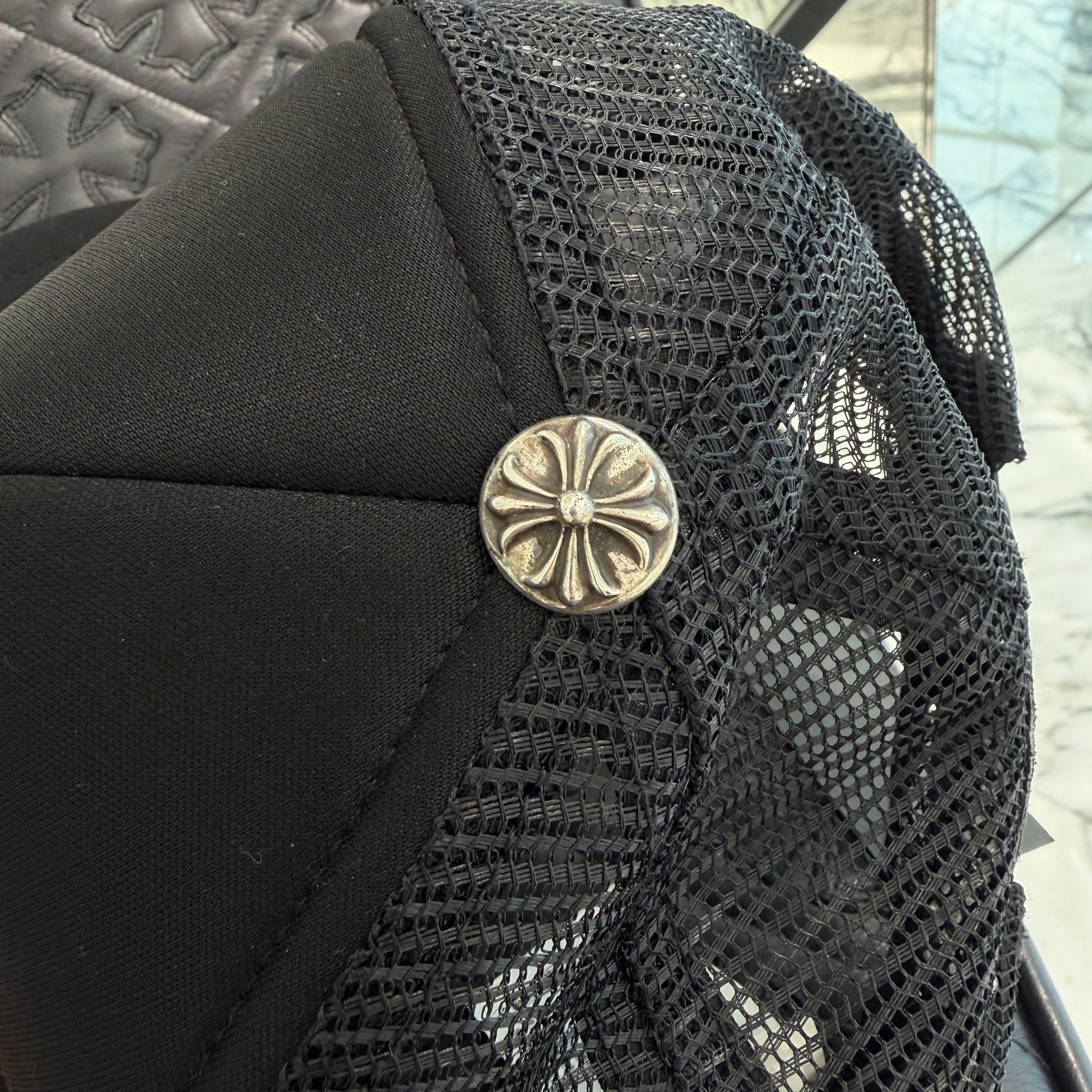 CHROME HEARTS Multi Color Cemetery Cross Print Trucker Cap ONE SIZE (53-60) クロムハーツ マルチカラー セメタリークロス プリント トラッカーキャップ ONE SIZE (53-60)