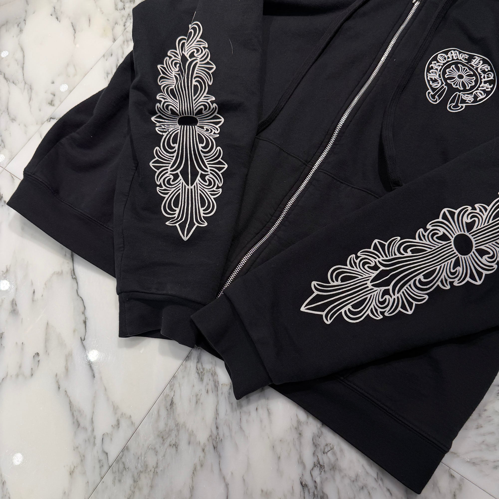 CHROME HEARTS Malibu Limited Floral Cross Horseshoe Zip Up Hoodie Size XL クロムハーツ マリブ限定 フローラルクロス ホースシュー ジップアップフーディ サイズXL