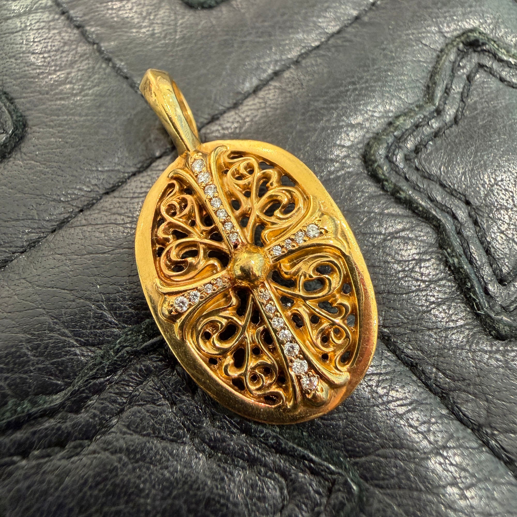 CHROME HEARTS 22K Classic Oval Cross Pendent Top Pave Diamond クロムハーツ 22K クラシック オーバルクロス ペンダントトップ パヴェダイヤモンド