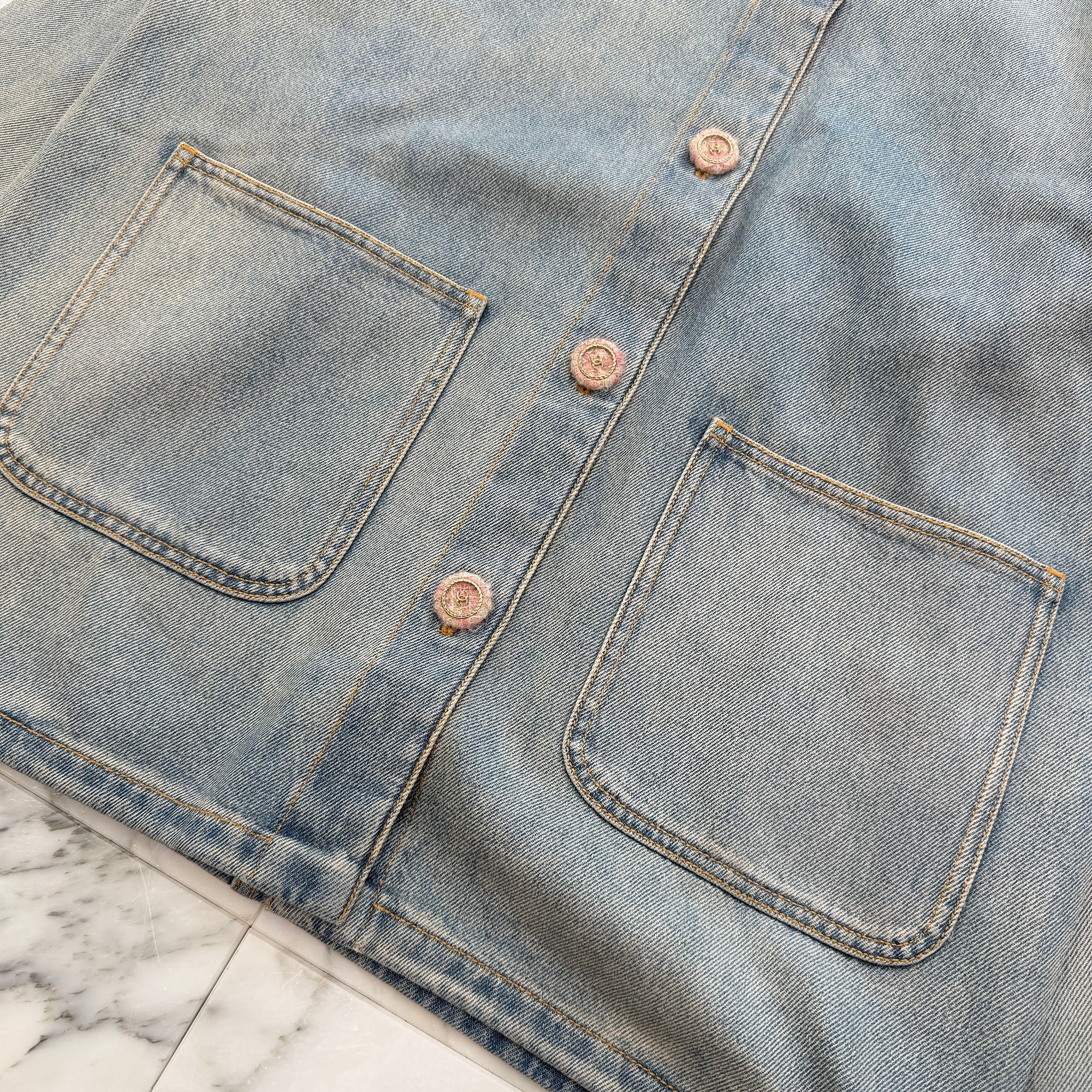 CHANEL 2024AW Coco Mark Tweed Button Washed Denim Coveralls Jacket P78301V70488 Size 40 シャネル ココマークボタン ツイード ウォッシュド デニム カバーオール ジャケット サイズ40