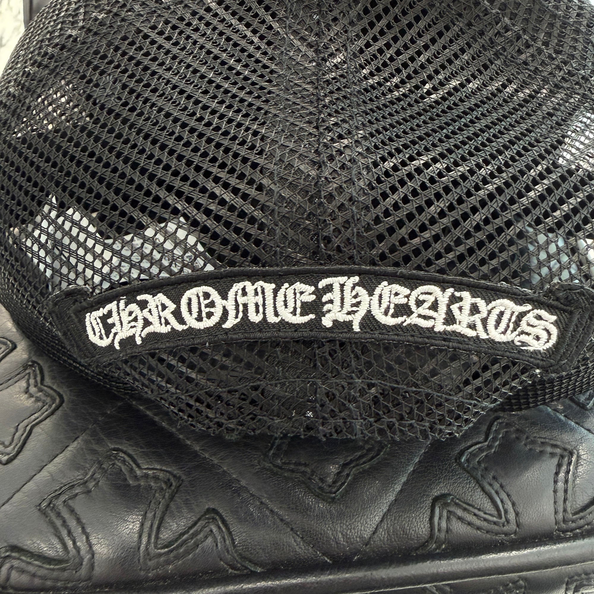 CHROME HEARTS Triple Cross Patch Trucker Cap ONE SIZE (51-61) クロムハーツ トリプルクロスパッチ トラッカーキャップ ONE SIZE (51-61)