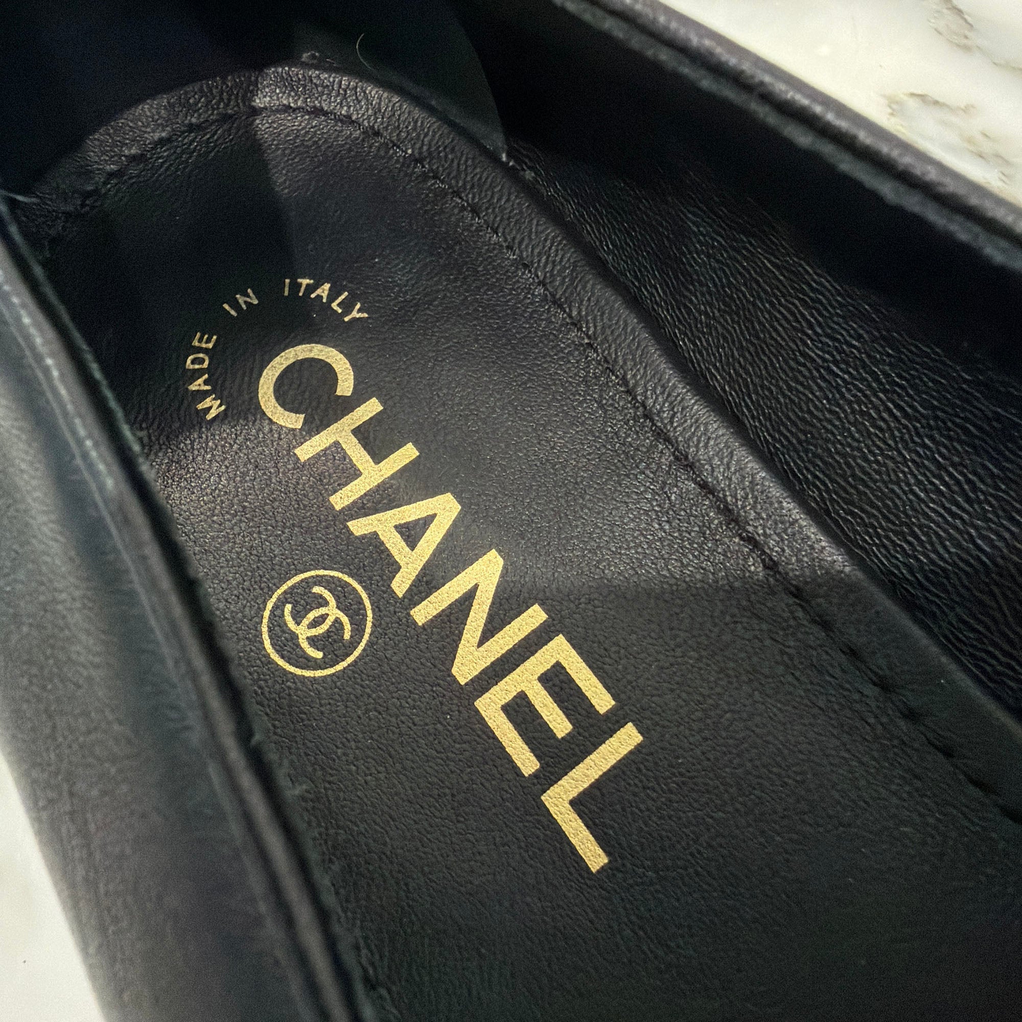CHANEL CoCo Mark Pearl Leather Pumps G35894 Size 38C (約24.0cm～24.5cm) シャネル ココマーク パール レザーパンプス サイズ38C (約24.0cm～24.5cm)