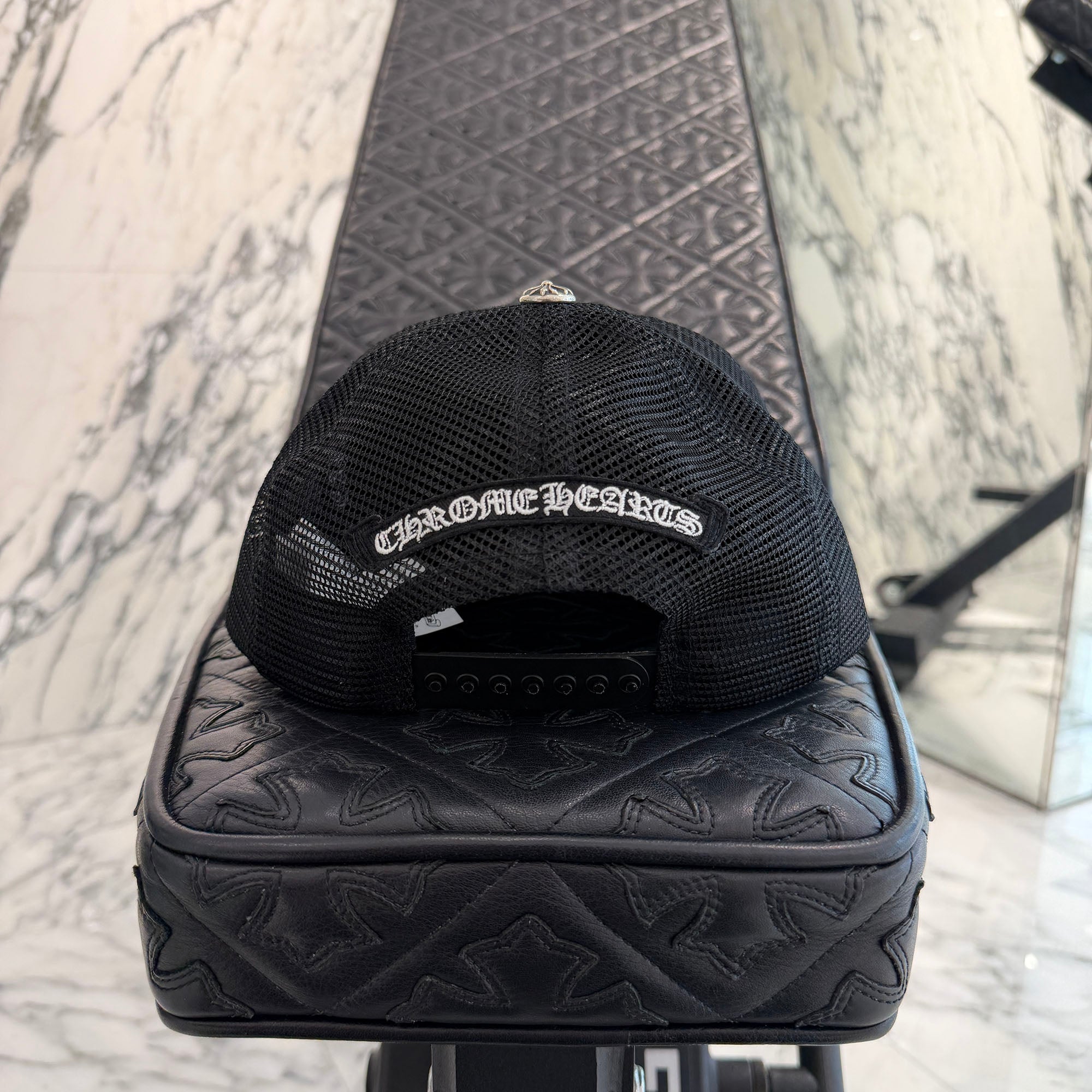 CHROME HEARTS Camo Triple Cross Leather Patch Trucker Cap ONE SIZE (51-61) クロムハーツ カモ トリプルクロス レザーパッチ トラッカーキャップ サイズONE SIZE (51-61)