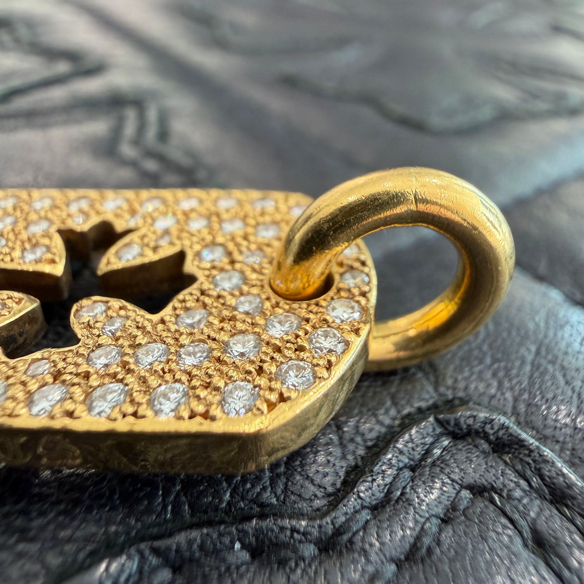 CHROME HEARTS 22K Small Cut Out Cross Dock Tag Pendant Charm Pave Diamond クロムハーツ 22K スモール カットアウトクロス ドッグタグ ペンダントチャーム パヴェダイヤモンド