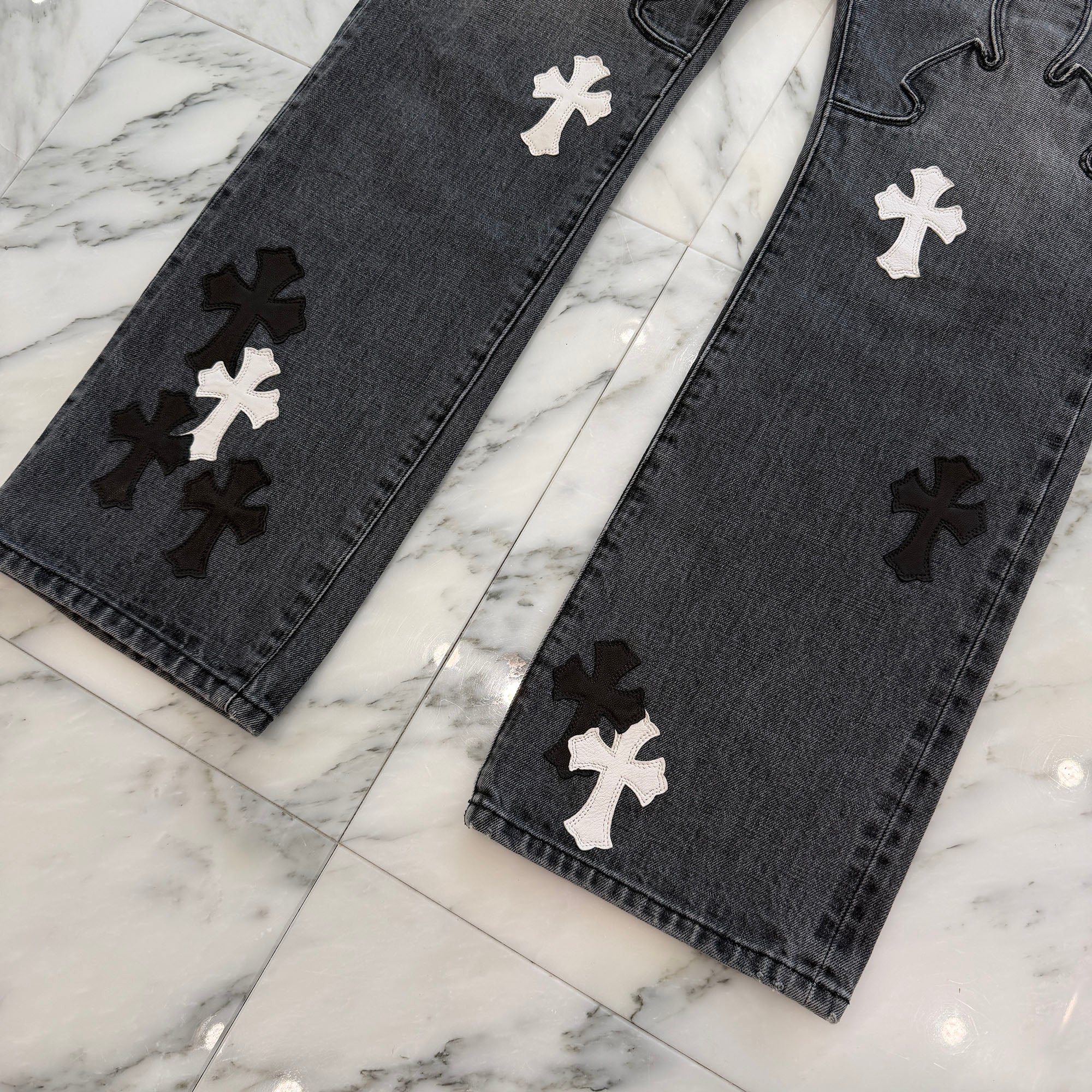 CHROME HEARTS Multi Leather Cross Patch Cross Ball Button Flare Knee Denim Pants Size 33 クロムハーツ マルチレザークロスパッチ クロスボールボタン フレアニー デニムパンツ サイズ33