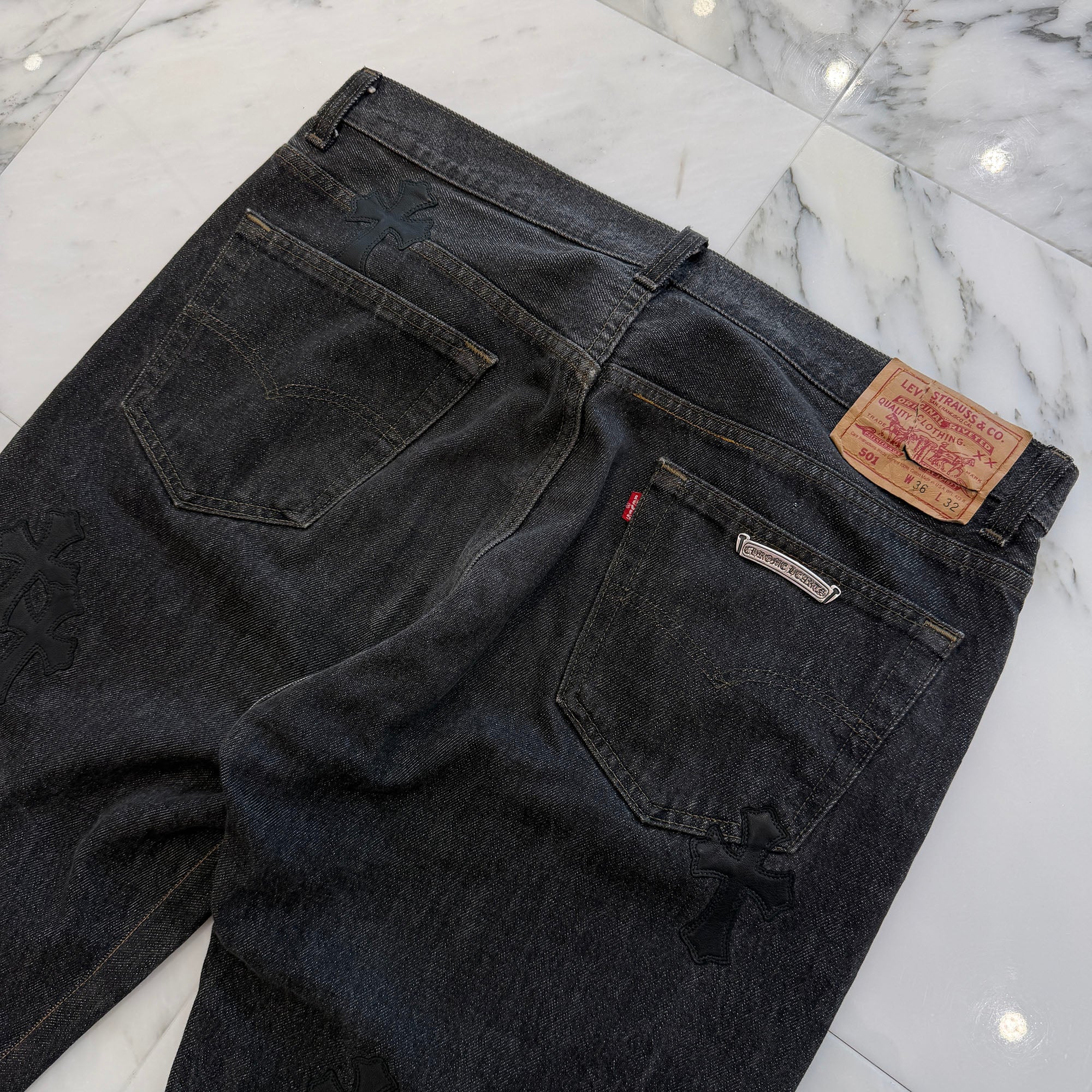 CHROME HEARTS × Levi's 501 VNTG Leather Cross Patch Jeans Size 34 クロムハーツ × リーバイス 501 ヴィンテージ レザークロスパッチ ジーンズ デニムパンツ サイズ34