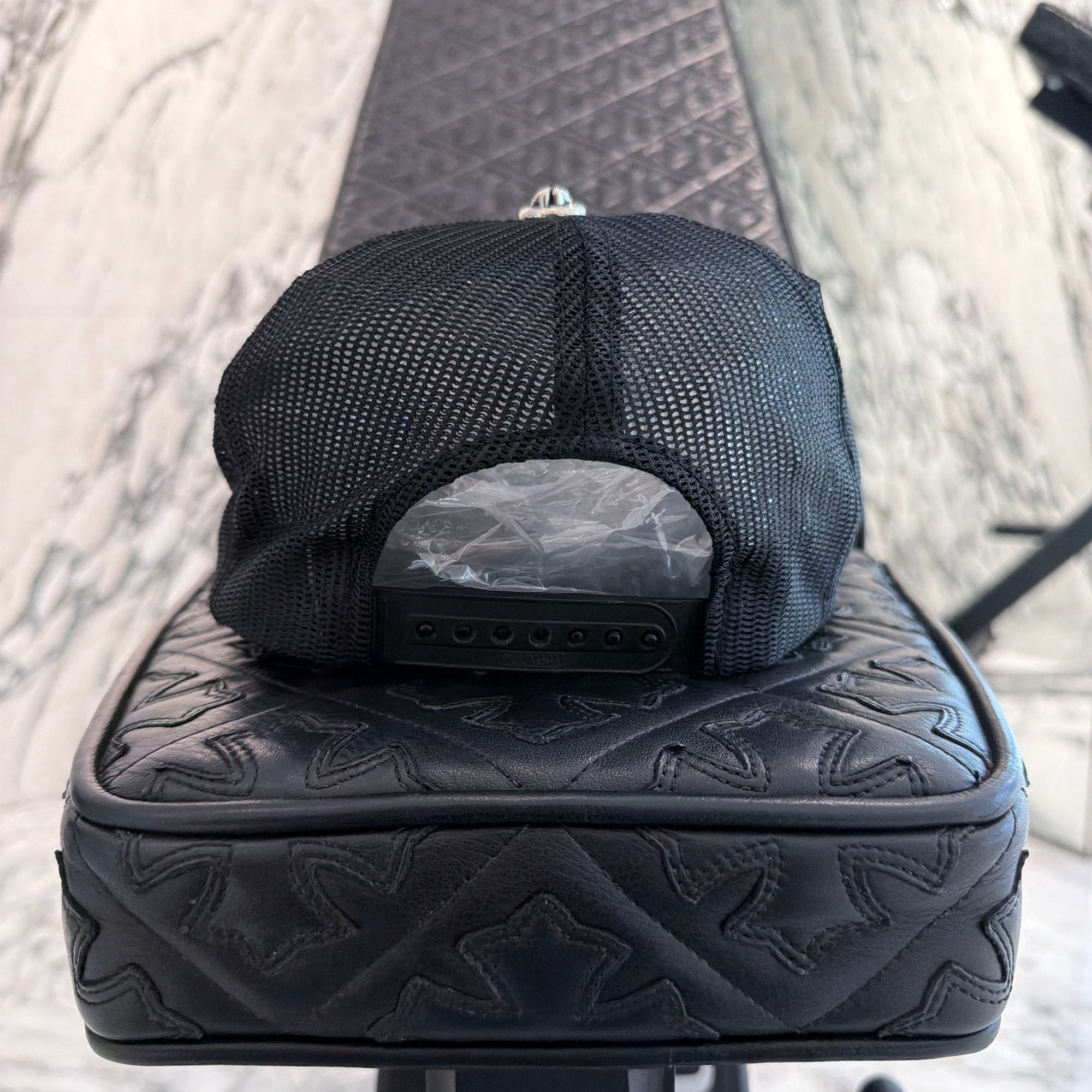 CHROME HEARTS × The Rolling Stones Lip & Tong Leather Patch Mesh Tracker Cap クロムハーツ × ザローリングストーンズ リップアンドタン レザーパッチメッシュ トラッカーキャップ