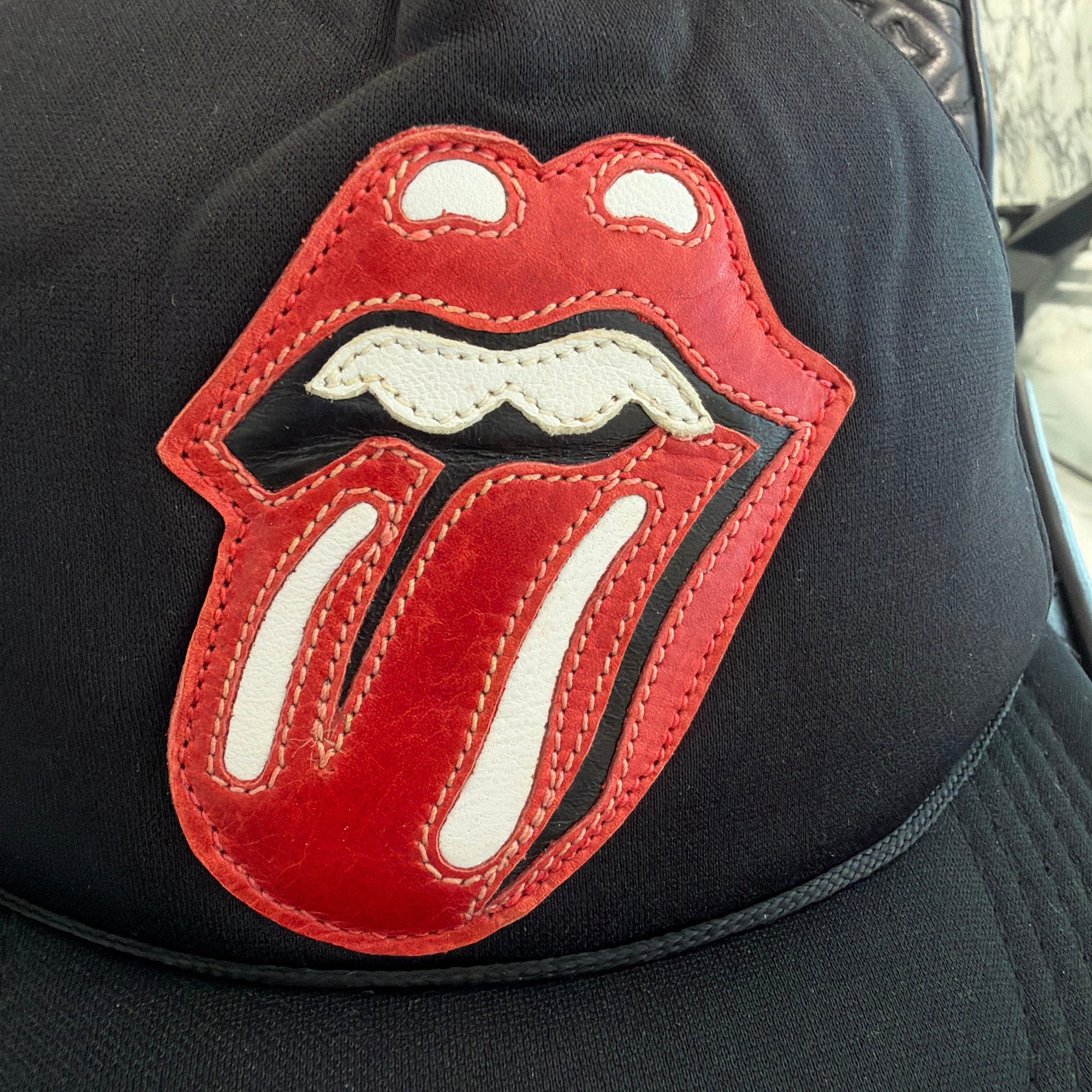 CHROME HEARTS × The Rolling Stones Lip & Tong Leather Patch Mesh Tracker Cap クロムハーツ × ザローリングストーンズ リップアンドタン レザーパッチメッシュ トラッカーキャップ