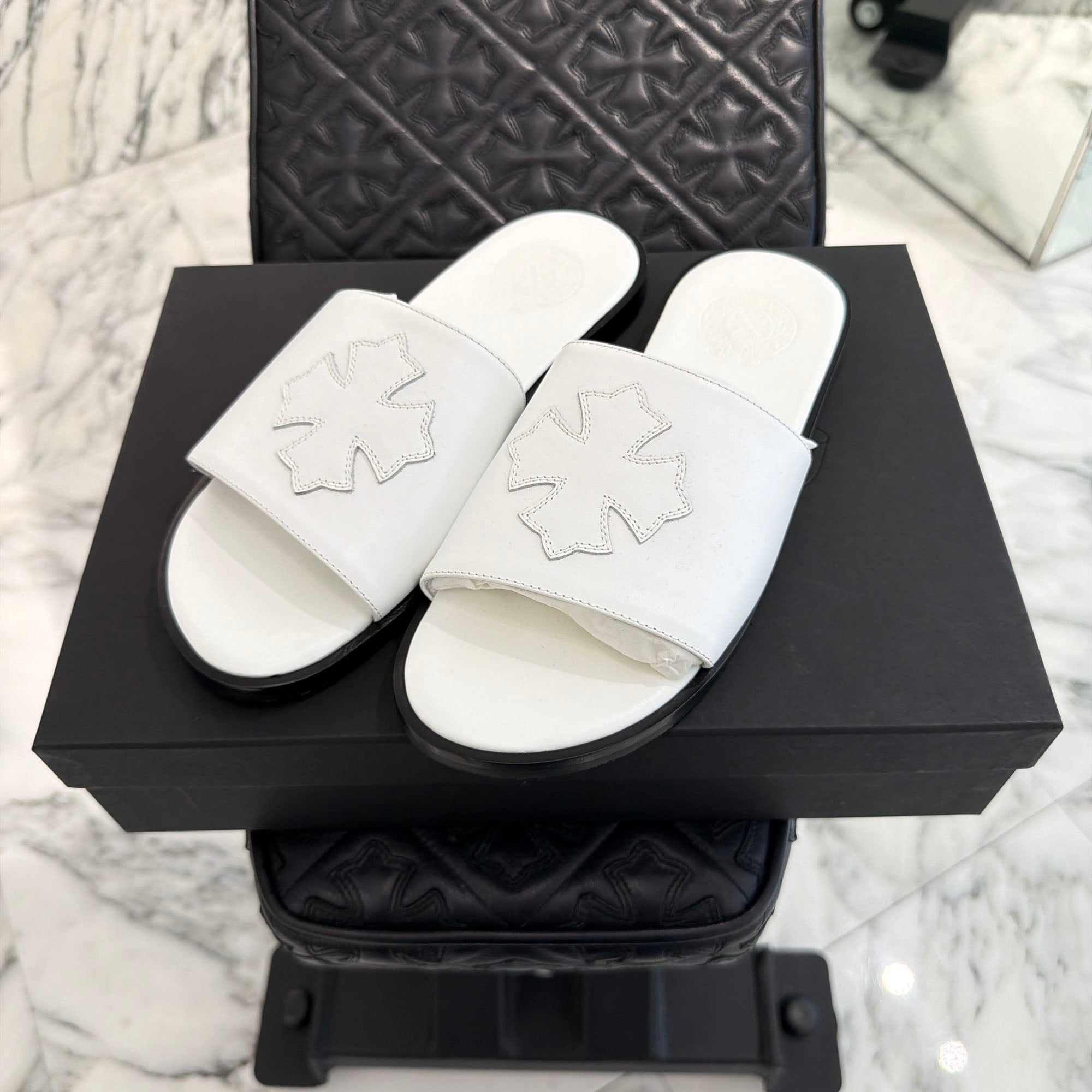 CHROME HEARTS Leather Cross Patch Sandals Size 40 クロムハーツ レザークロスパッチ サンダル サイズ40