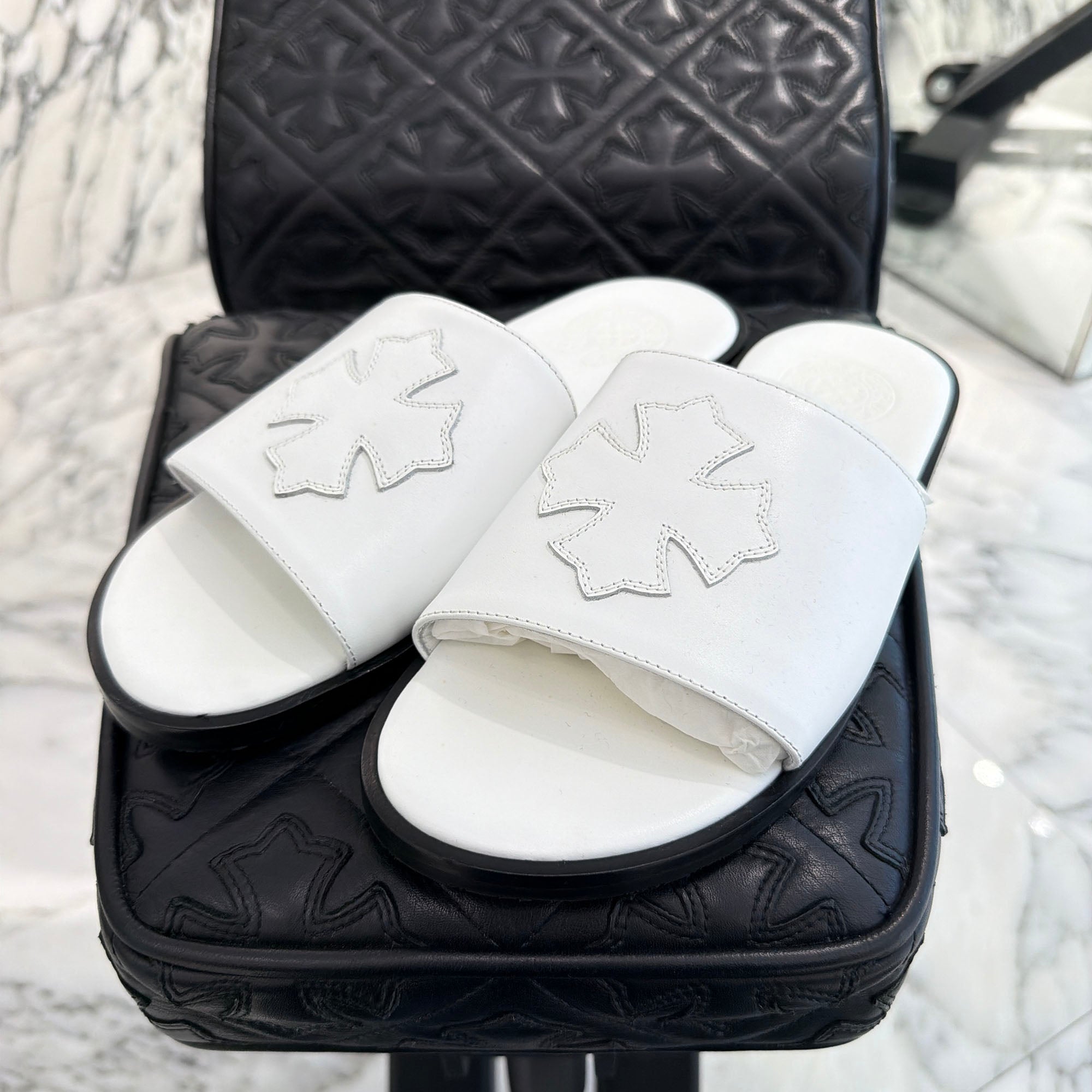 CHROME HEARTS Leather Cross Patch Sandals Size 40 クロムハーツ レザークロスパッチ サンダル サイズ40