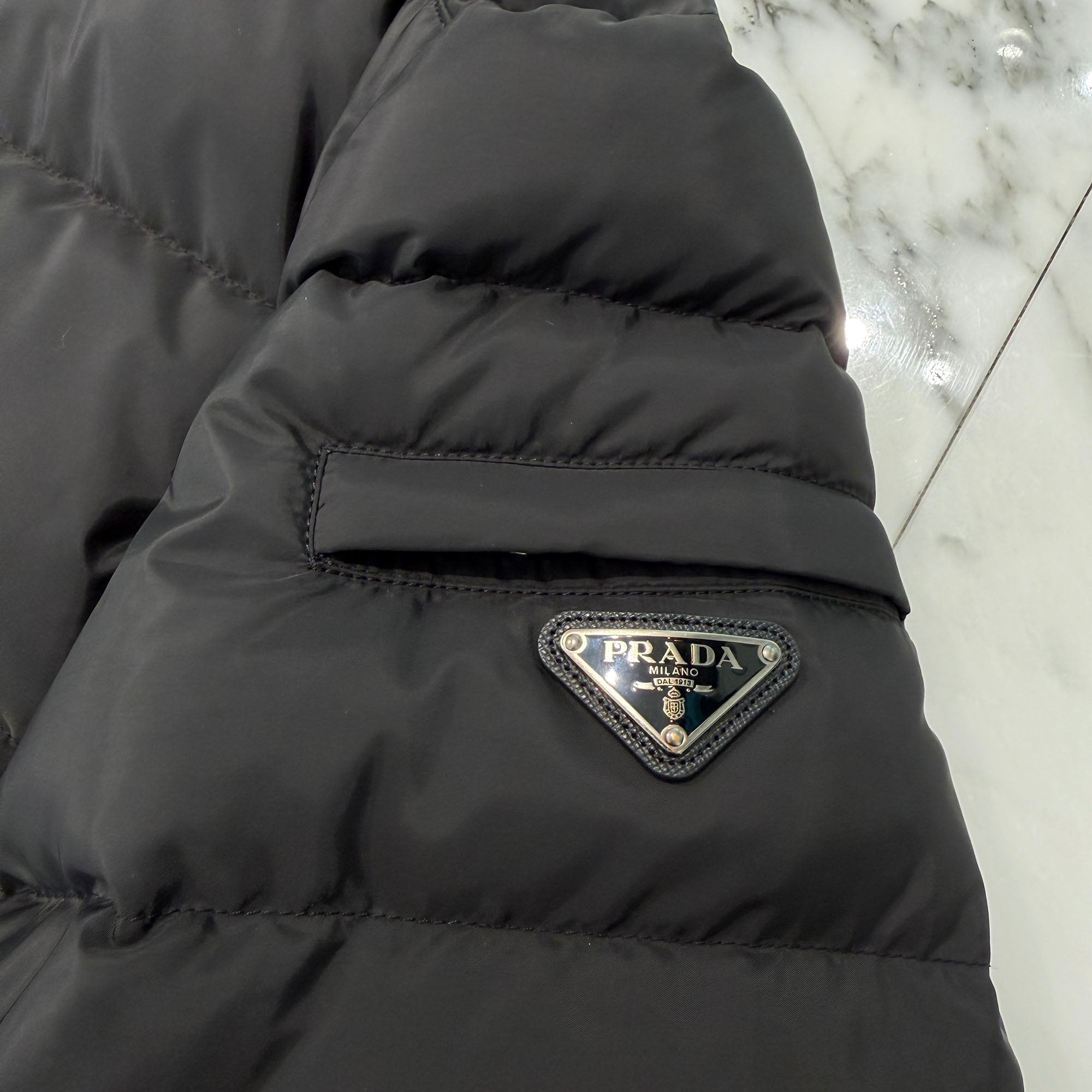 PRADA Triangle Logo Plate Down jacket SGY091 R132 1060 Size 58
