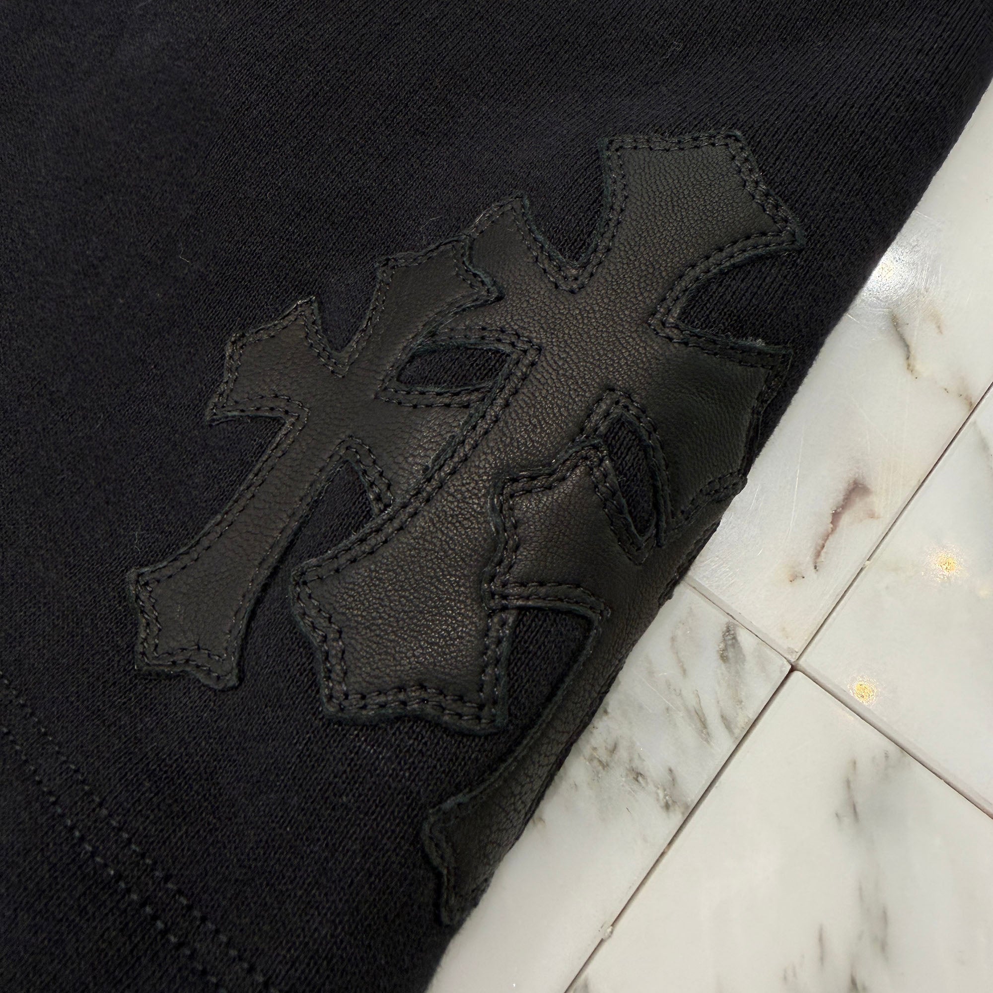 CHROME HEARTS Y NOT Triple Cross Leather Patch Sweat Shorts Size M