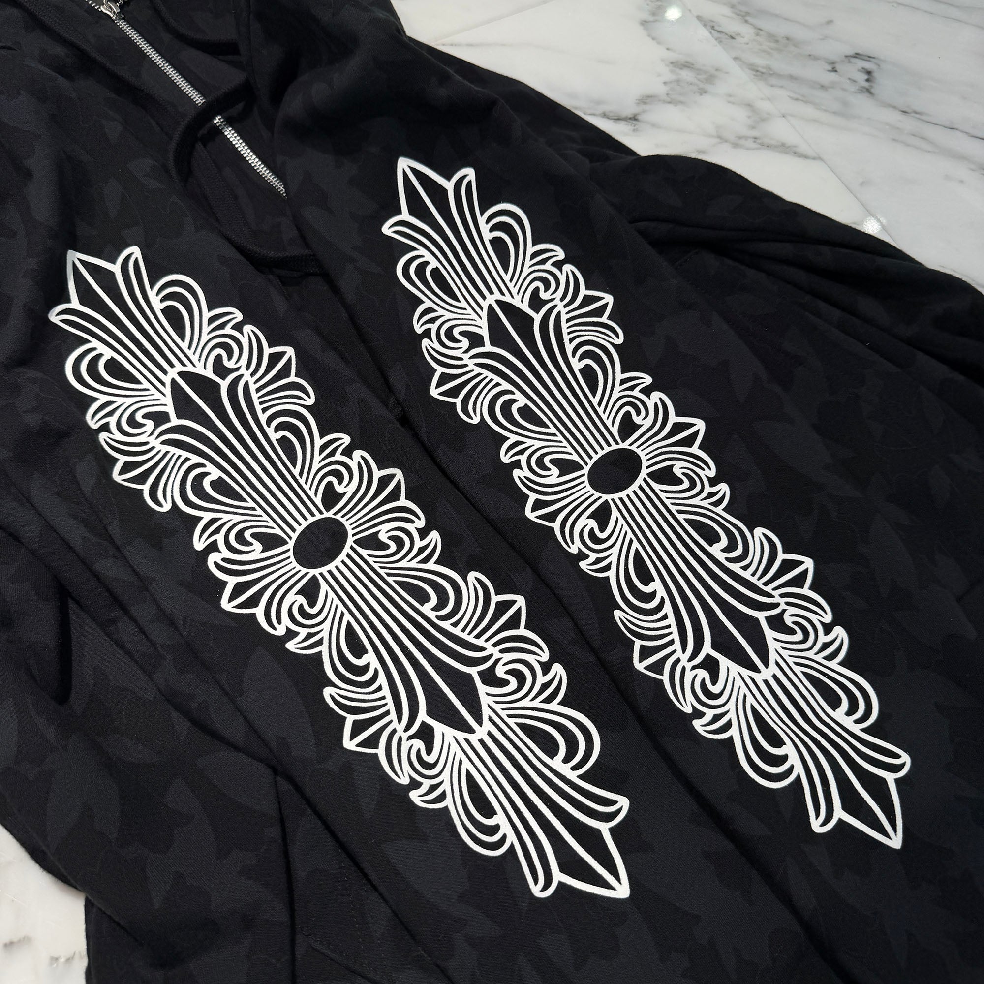 CHROME HEARTS 2024SS Graveyard Cemetery Cross Zip Up Hoodie Size XL クロムハーツ グレイブヤード セメタリークロス ジップアップフーディ 総柄 サイズXL