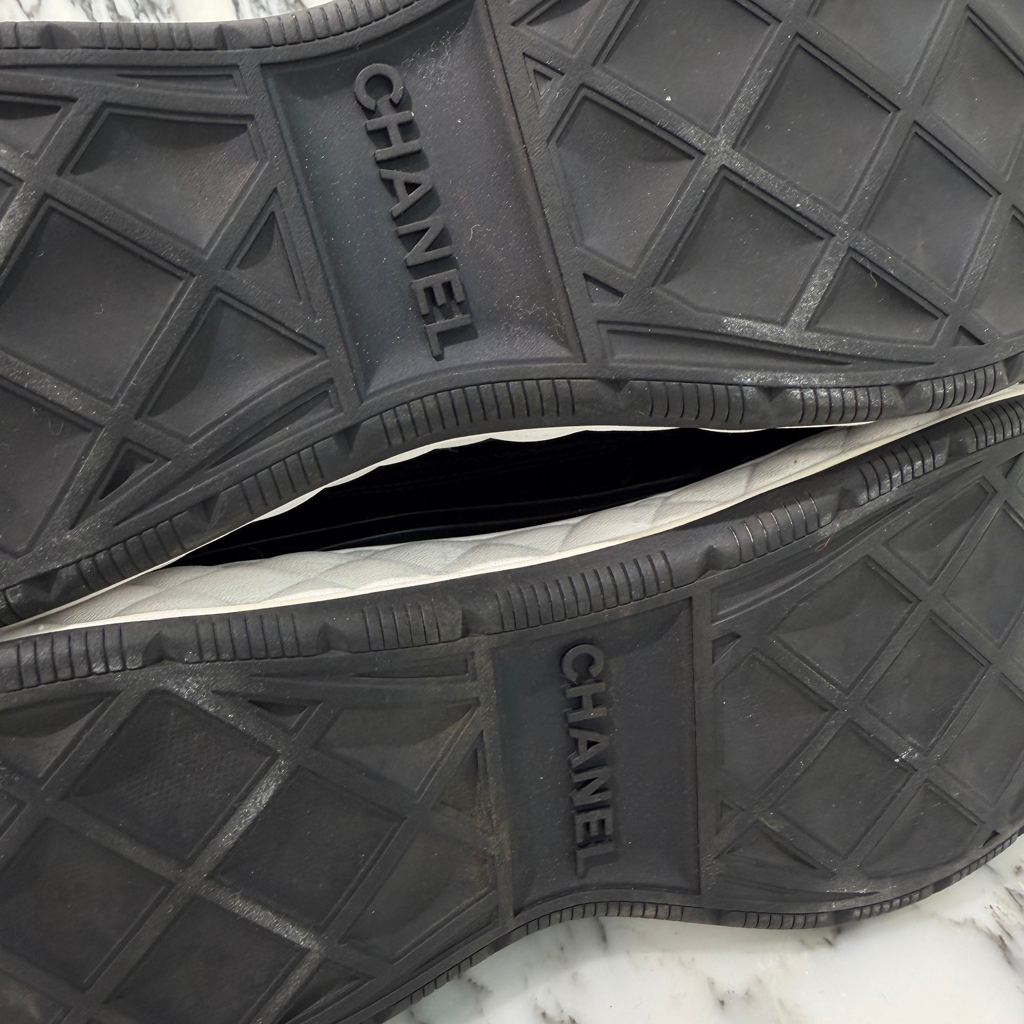 CHANEL 2023AW CoCo Mark Low Cut Lace Up Sneakers G45331 B14494 Size 41 (約：25.5cm～26.0cm) シャネル ココマーク ローカット レースアップ スニーカー サイズ41 (約：25.5cm～26.0cm)