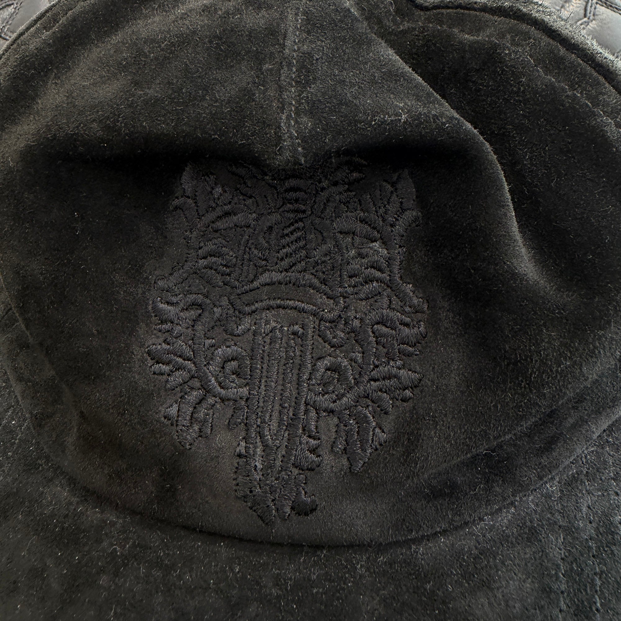 Chrome Hearts TRUCKER CAP ダガー刺繍レザーストラップ CHROME HEARTS（クロムハーツ） TRUCKER CAP デニムトラッカー
