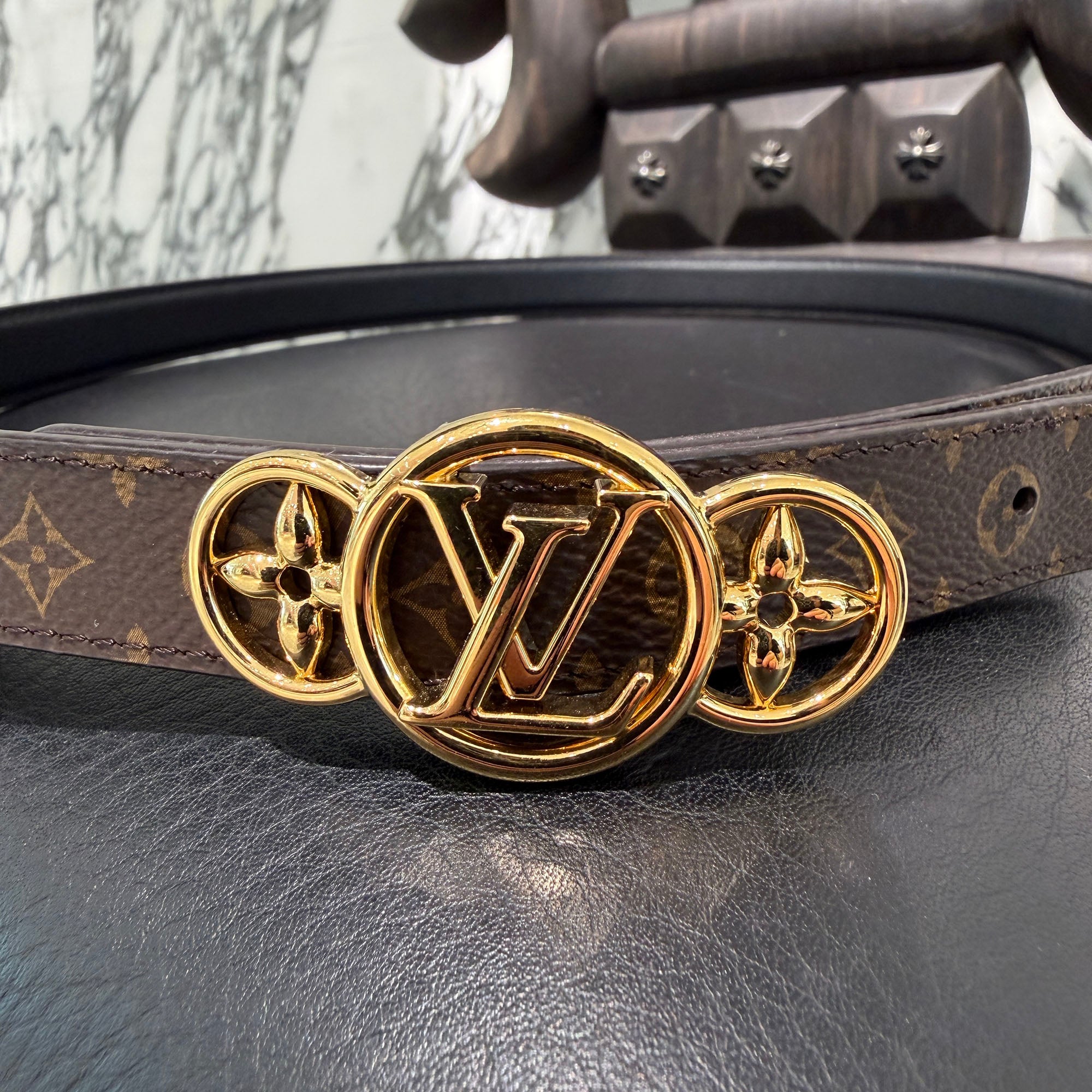LOUIS VUITTON LV Trio 20mm Reversible Leather Belt AC4273 ルイヴィトン LVトリオ 20mm リバーシブル レザーベルト