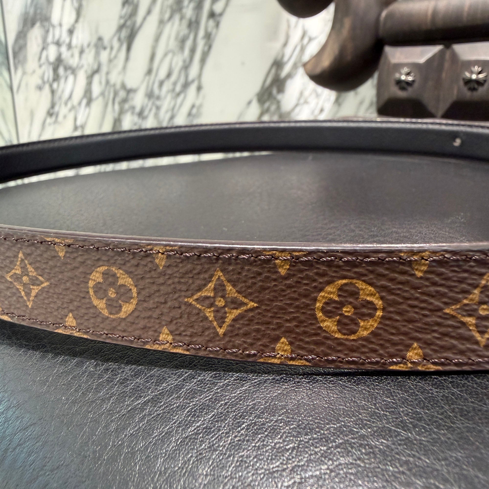 LOUIS VUITTON LV Trio 20mm Reversible Leather Belt AC4273 ルイヴィトン LVトリオ 20mm リバーシブル レザーベルト
