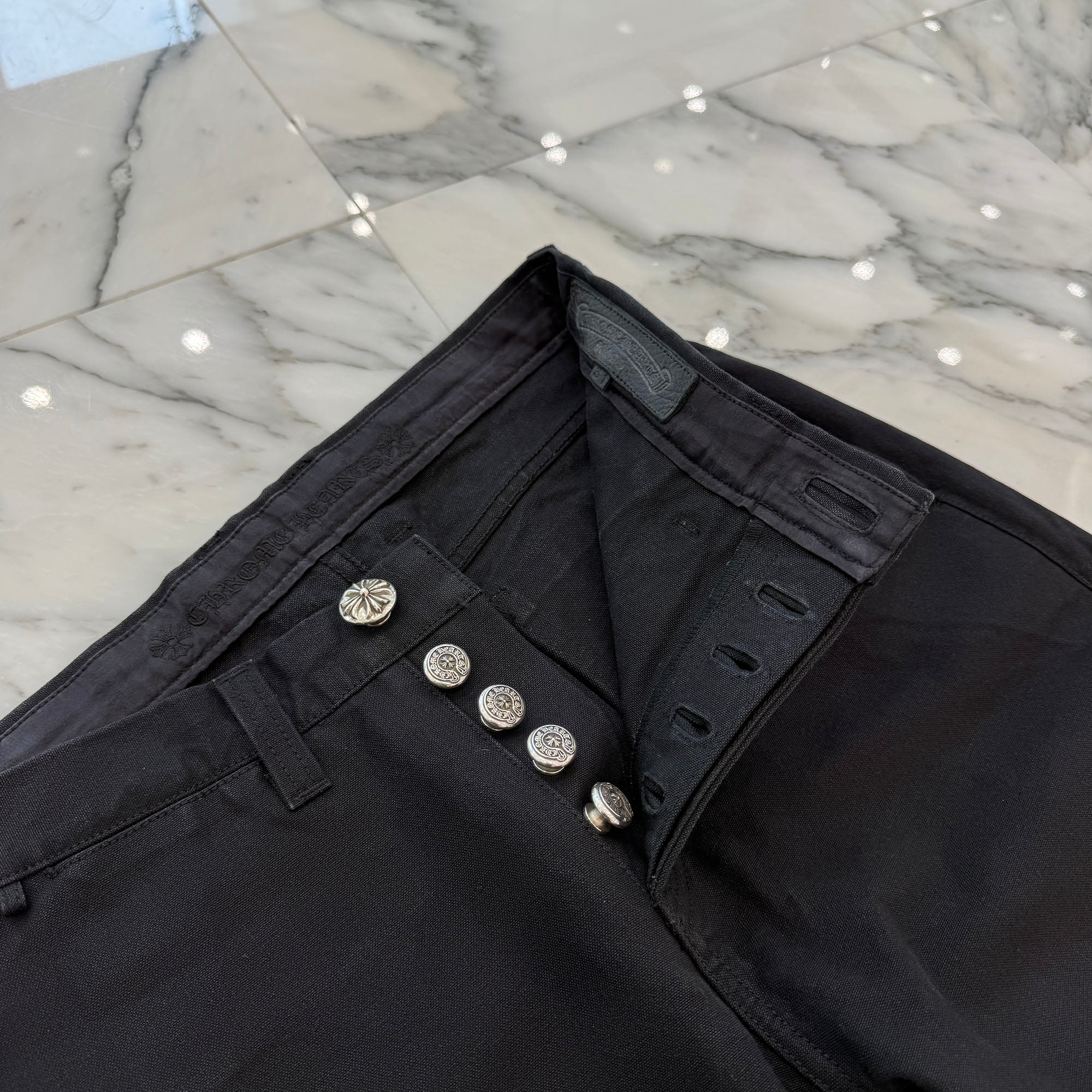 CHROME HEARTS Cemetery Cross Leather Patch Cotton Cargo Pants Size 31 クロムハーツ セメタリー クロス レザー パッチ コットン カーゴ パンツ ブラウン サイズ31