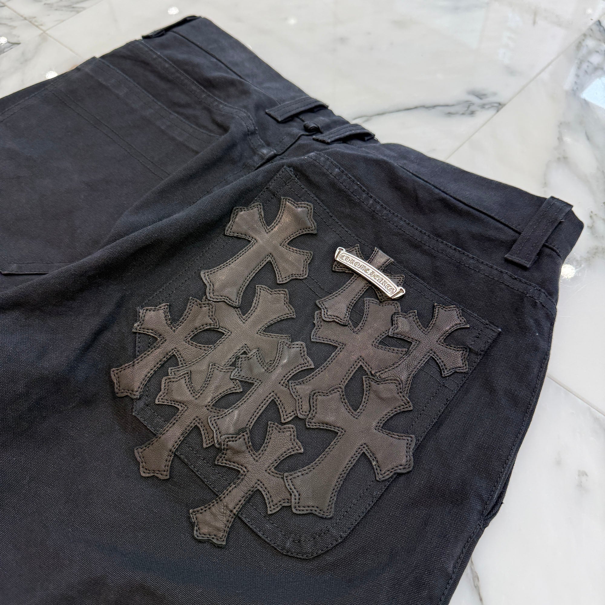 CHROME HEARTS Cemetery Cross Leather Patch Cotton Cargo Pants Size 31 クロムハーツ セメタリー クロス レザー パッチ コットン カーゴ パンツ ブラウン サイズ31