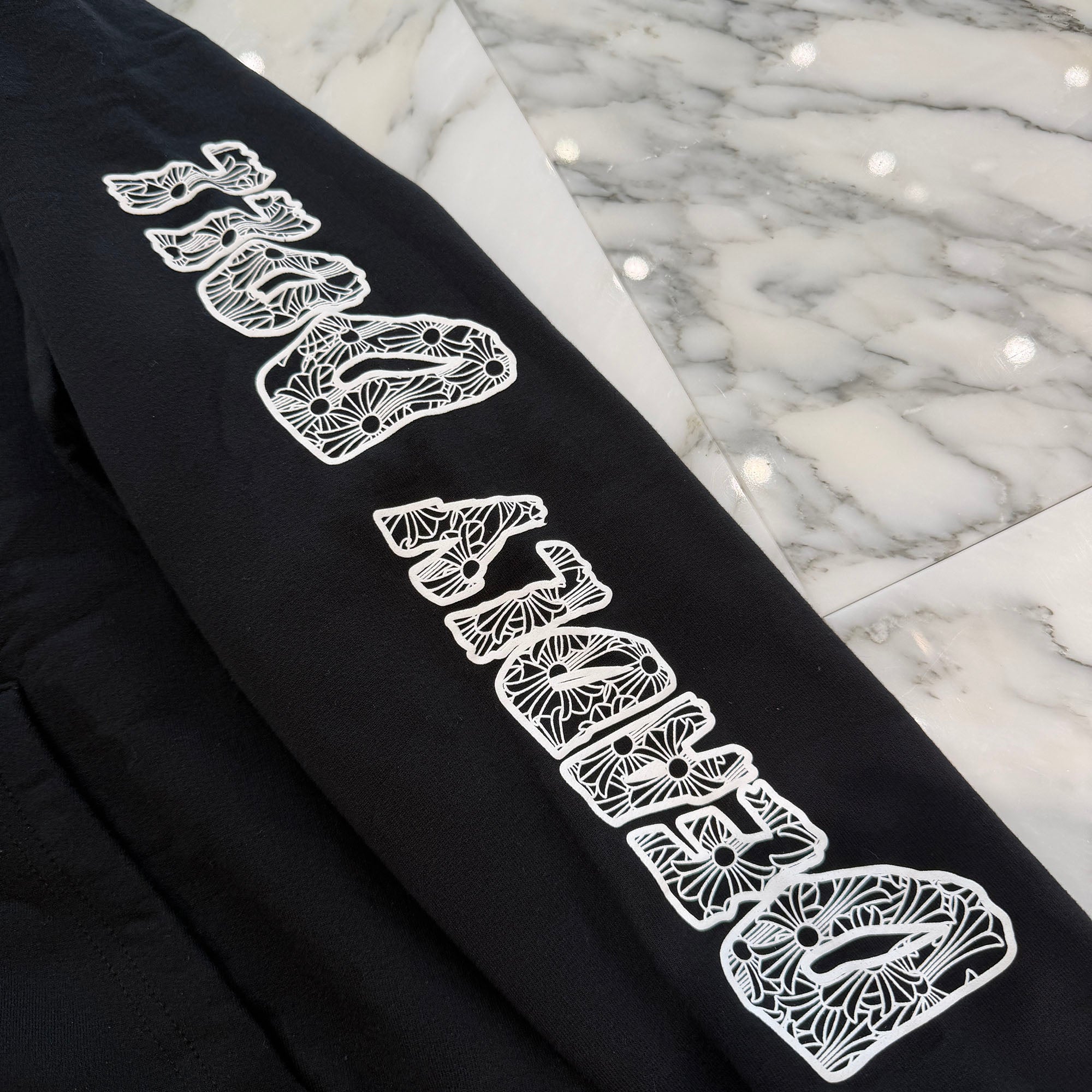 CHROME HEARTS × DEADLY DOLL 2026SS ONLINE Limited Pullover Hoodie Size XL クロムハーツ×デッドリードール オンライン限定 プルオーバーフーディ サイズXL