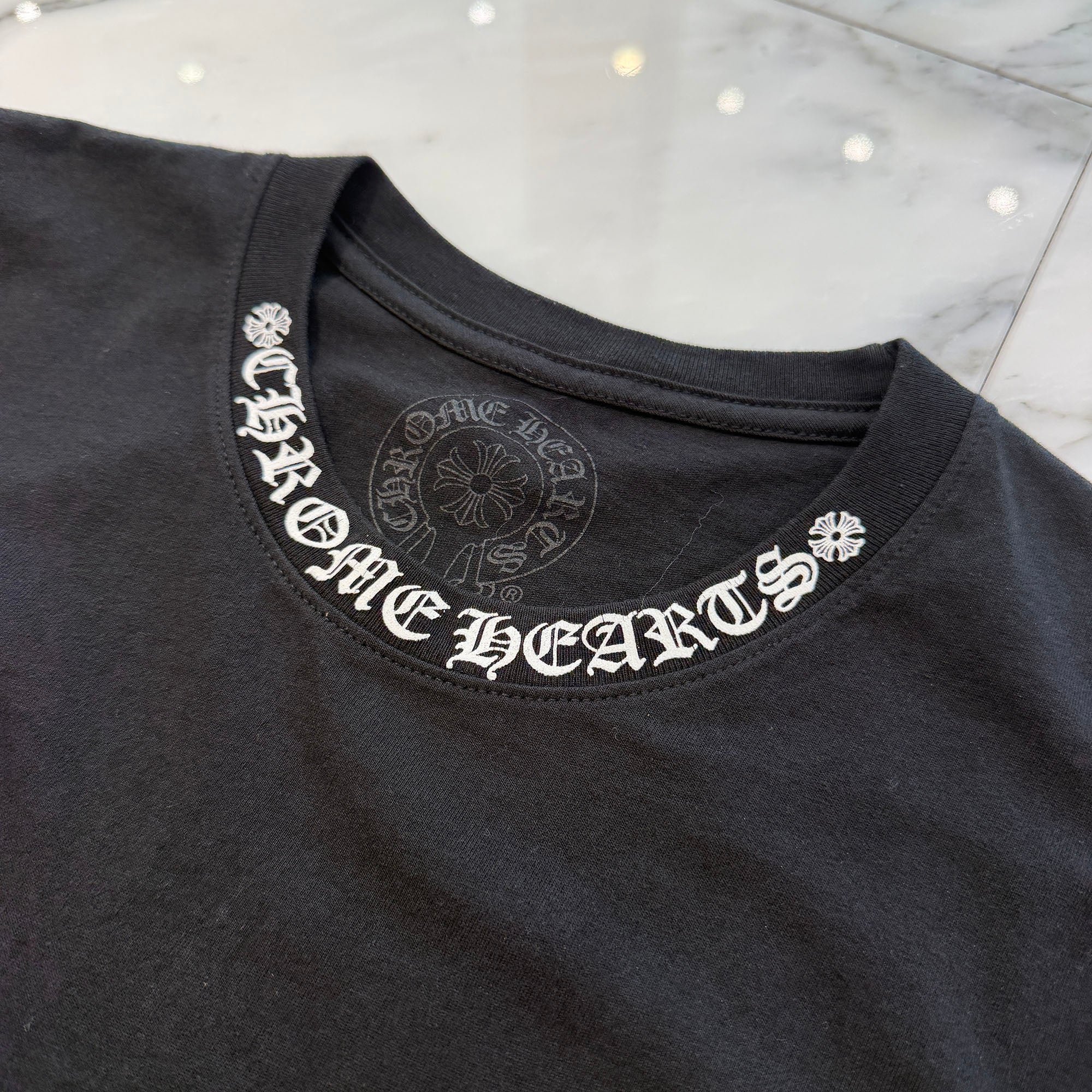 CHROME HEARTS Neck Logo Back Cross Tee Size M クロムハーツ ネックロゴ バッククロス Tシャツ サイズM