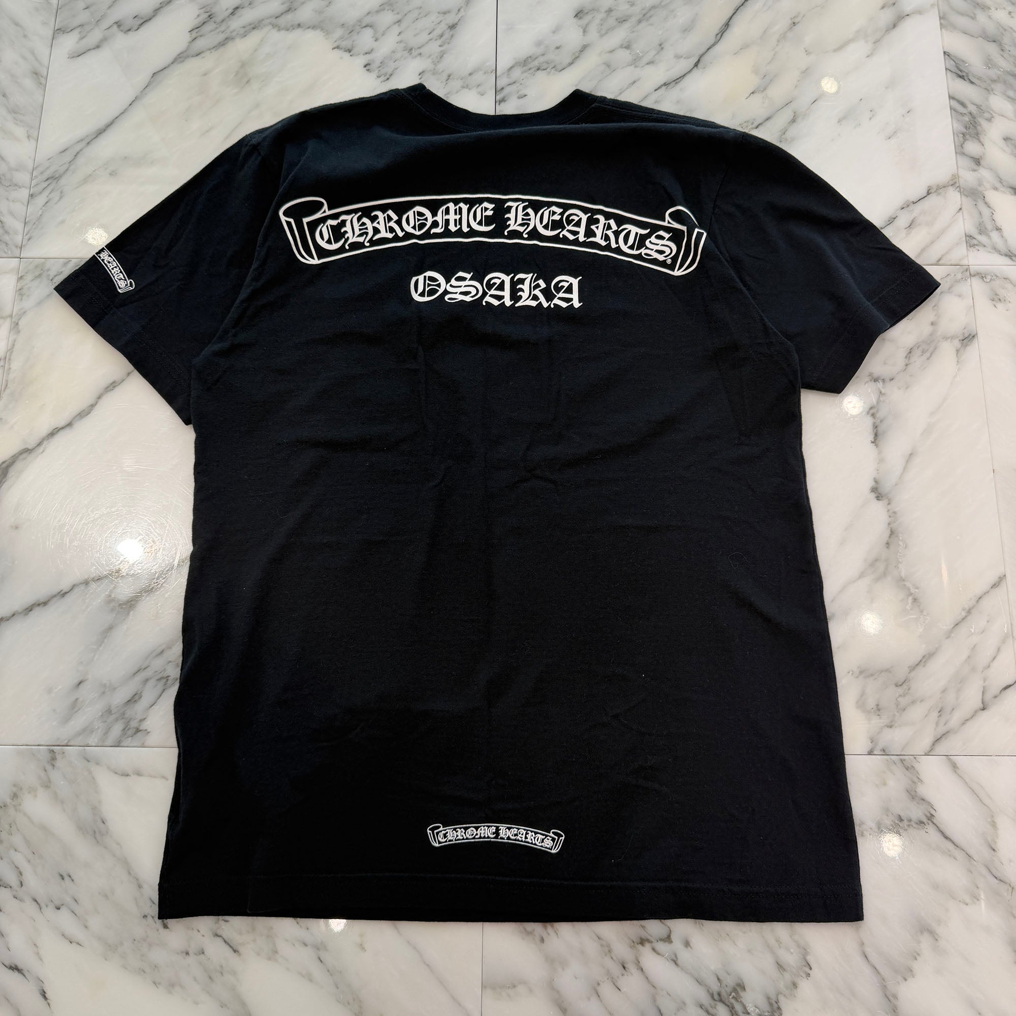 CHROME HEARTS Osaka Scroll Label Logo Tee Size M クロムハーツ 大阪限定 スクロールラベルロゴ Tシャツ サイズM