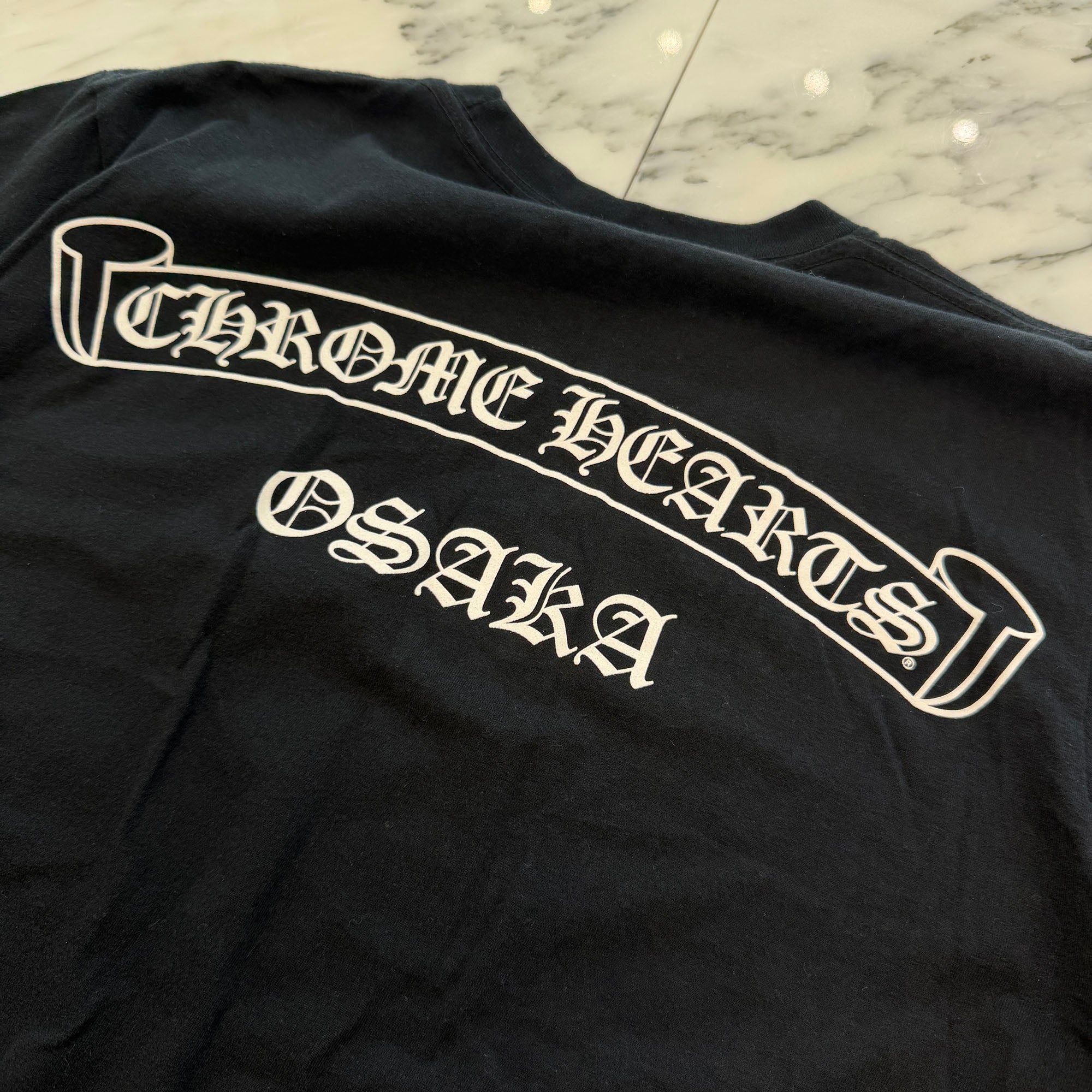 CHROME HEARTS Osaka Scroll Label Logo Tee Size M クロムハーツ 大阪限定 スクロールラベルロゴ Tシャツ サイズM