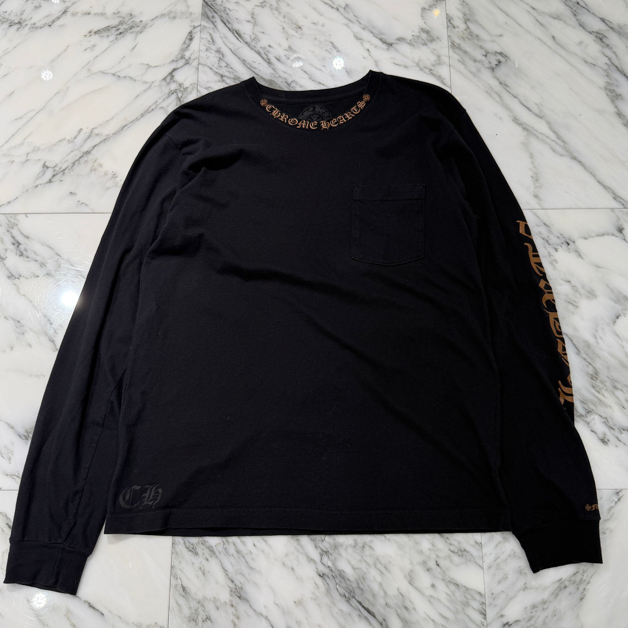 CHROME HEARTS Old English Brown Neck Logo Long Sleeve Tee Size L クロムハーツ オールドイングリッシュ ブラウン ネックロゴ ロングスリーブTシャツ サイズL