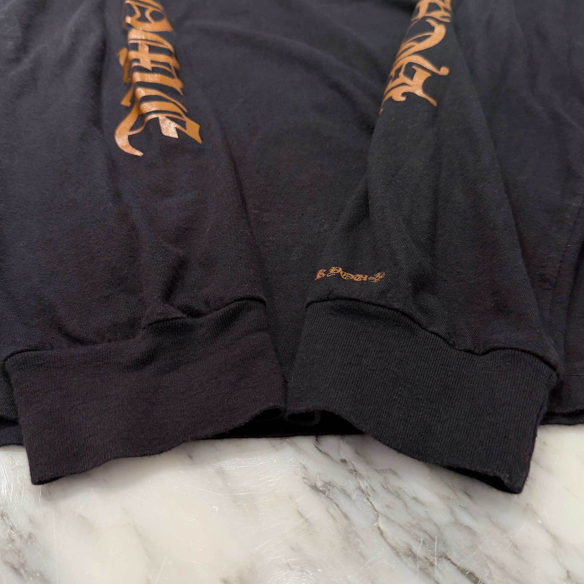 CHROME HEARTS Old English Brown Neck Logo Long Sleeve Tee Size L クロムハーツ オールドイングリッシュ ブラウン ネックロゴ ロングスリーブTシャツ サイズL