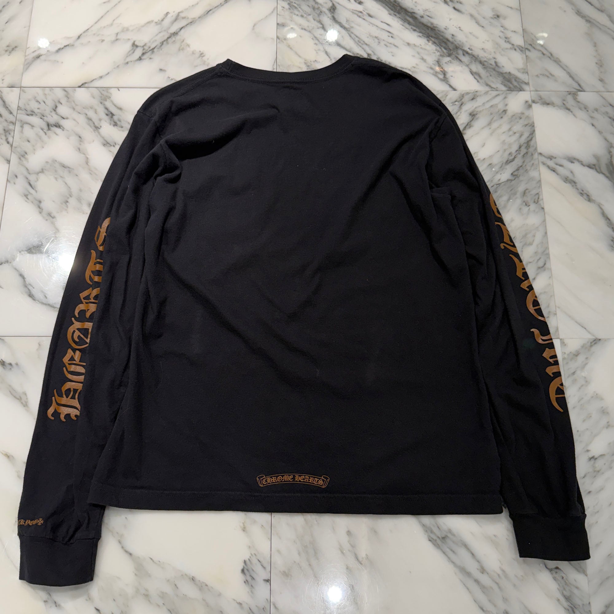 CHROME HEARTS Old English Brown Neck Logo Long Sleeve Tee Size L クロムハーツ オールドイングリッシュ ブラウン ネックロゴ ロングスリーブTシャツ サイズL