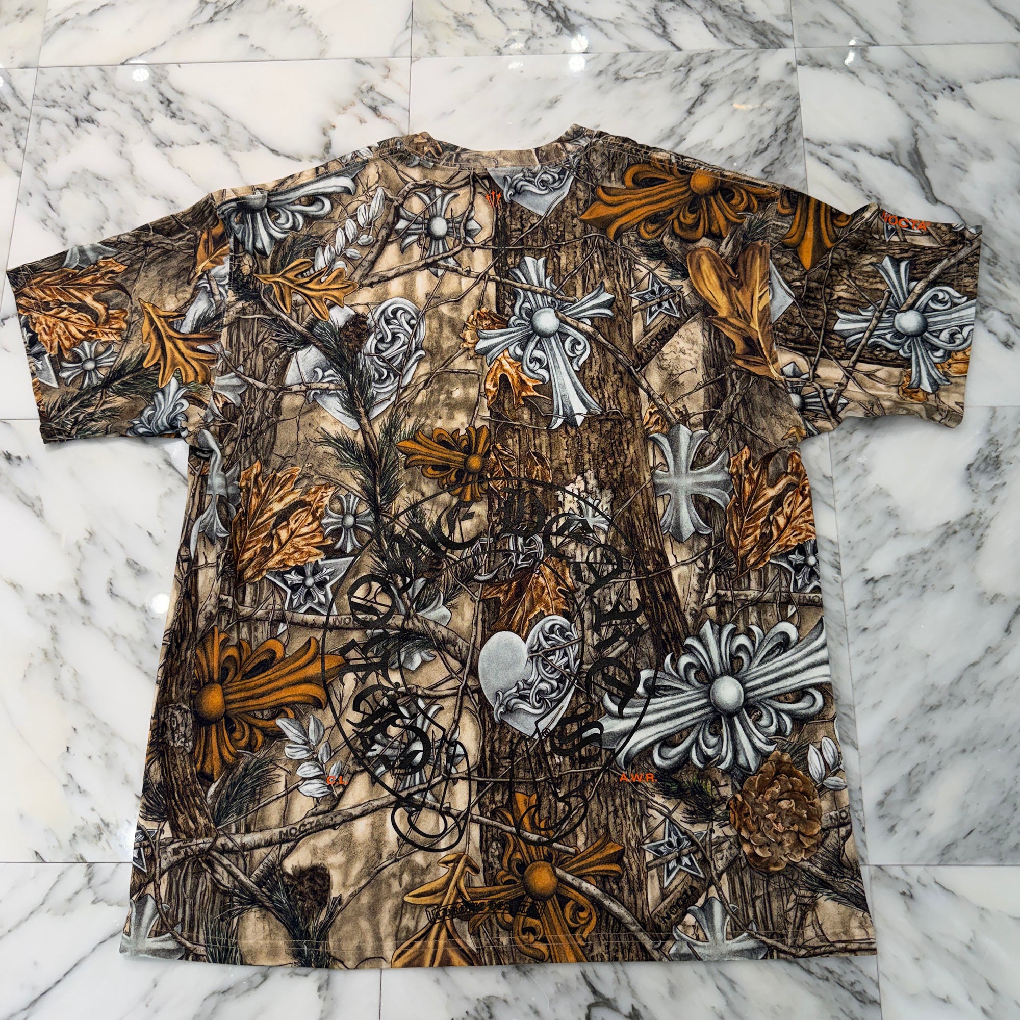 CHROME HEARTS × NIKE × Drake NOCTA 2026SS Camo Neck Logo Tee Size L クロムハーツ×ナイキ×ドレイク ノクタ カモネックロゴ Tシャツ サイズL