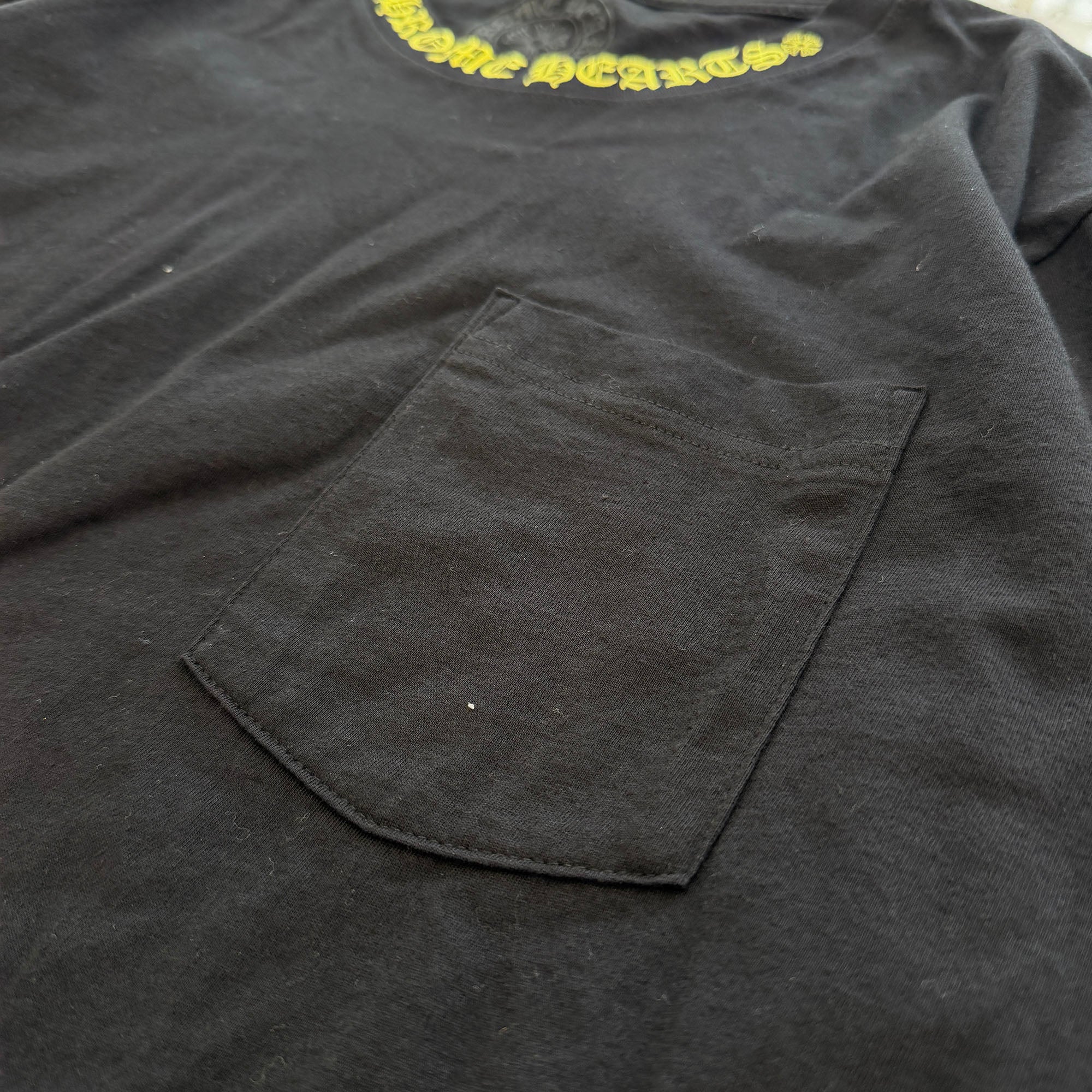 CHROME HEARTS Old English Neck Logo Neon Yellow Long Sleeve Tee Size L クロムハーツ オールドイングリッシュネックロゴネオンイエローロングスリーブTシャツ サイズL