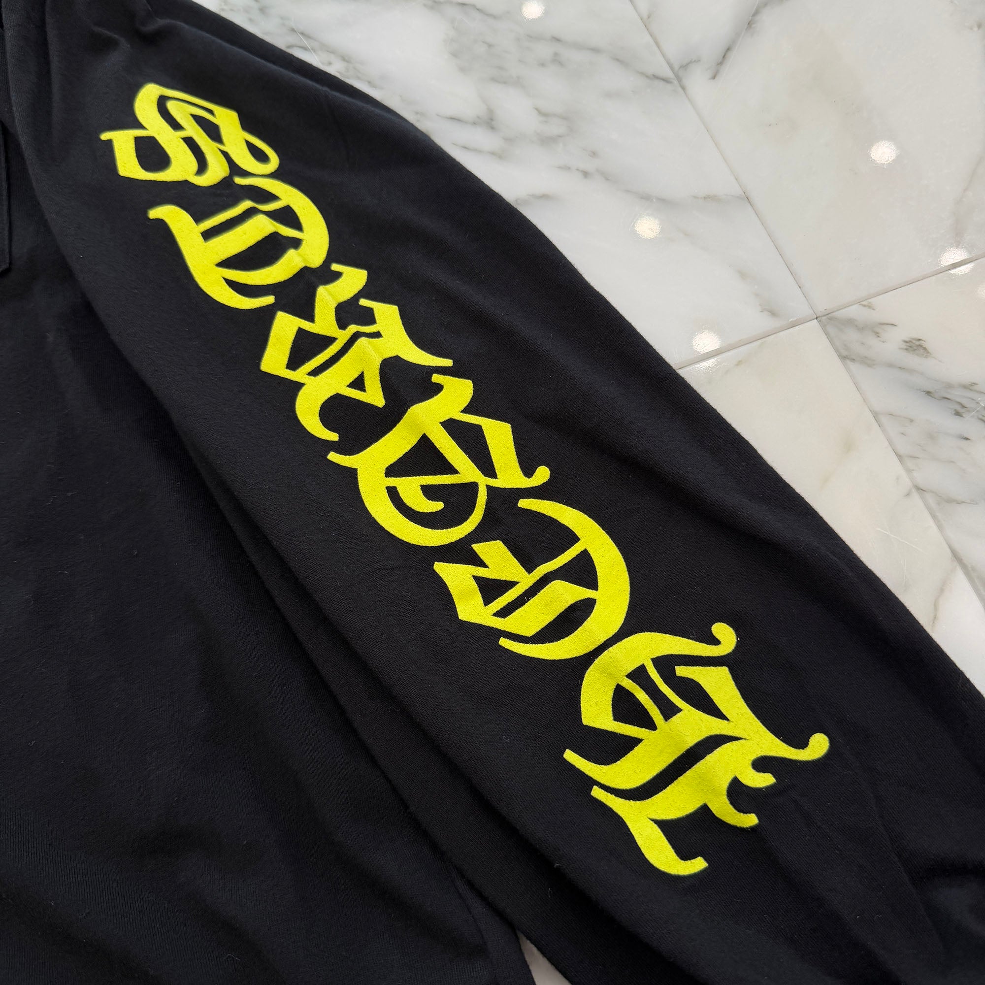 CHROME HEARTS Old English Neck Logo Neon Yellow Long Sleeve Tee Size L クロムハーツ オールドイングリッシュネックロゴネオンイエローロングスリーブTシャツ サイズL