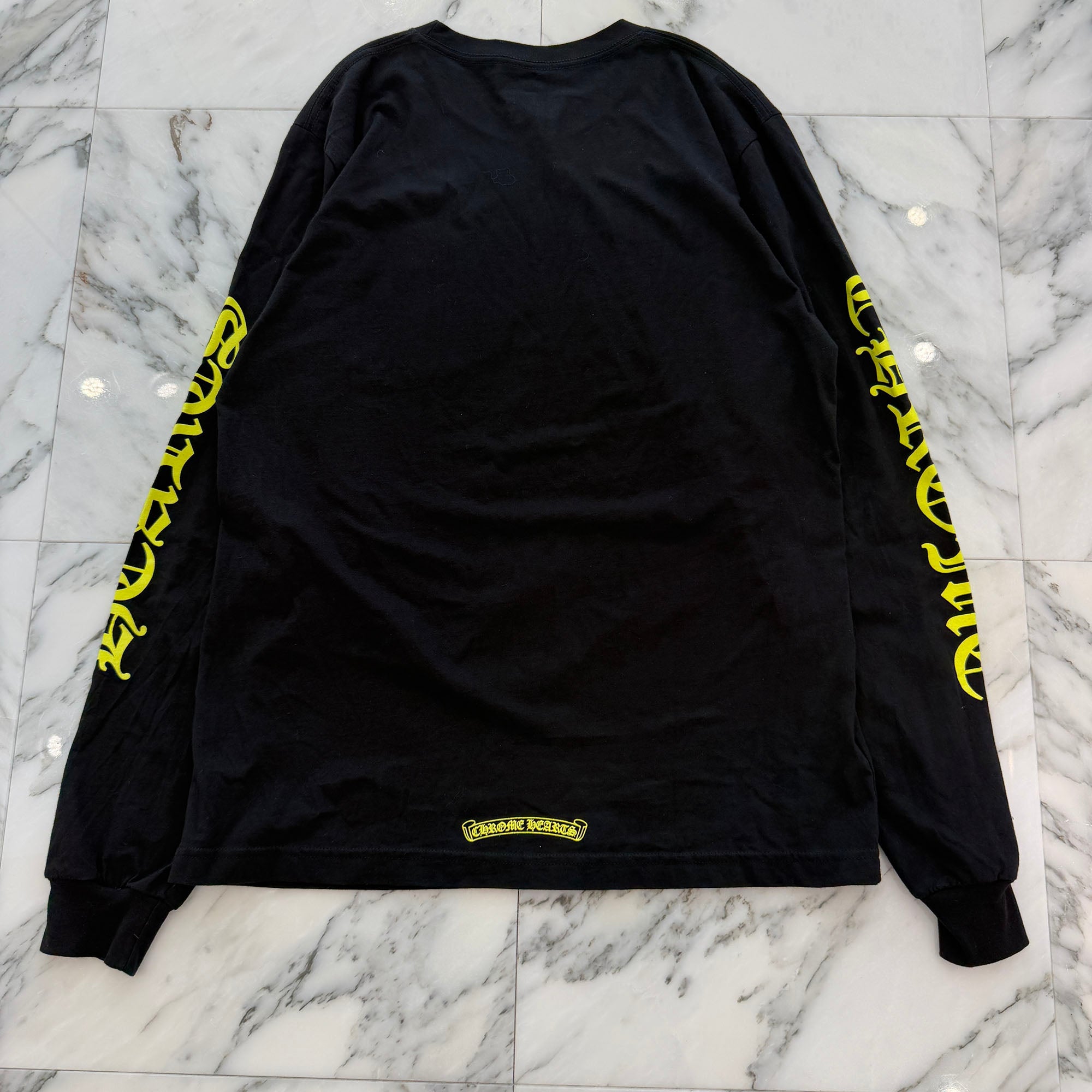 CHROME HEARTS Old English Neck Logo Neon Yellow Long Sleeve Tee Size L クロムハーツ オールドイングリッシュネックロゴネオンイエローロングスリーブTシャツ サイズL