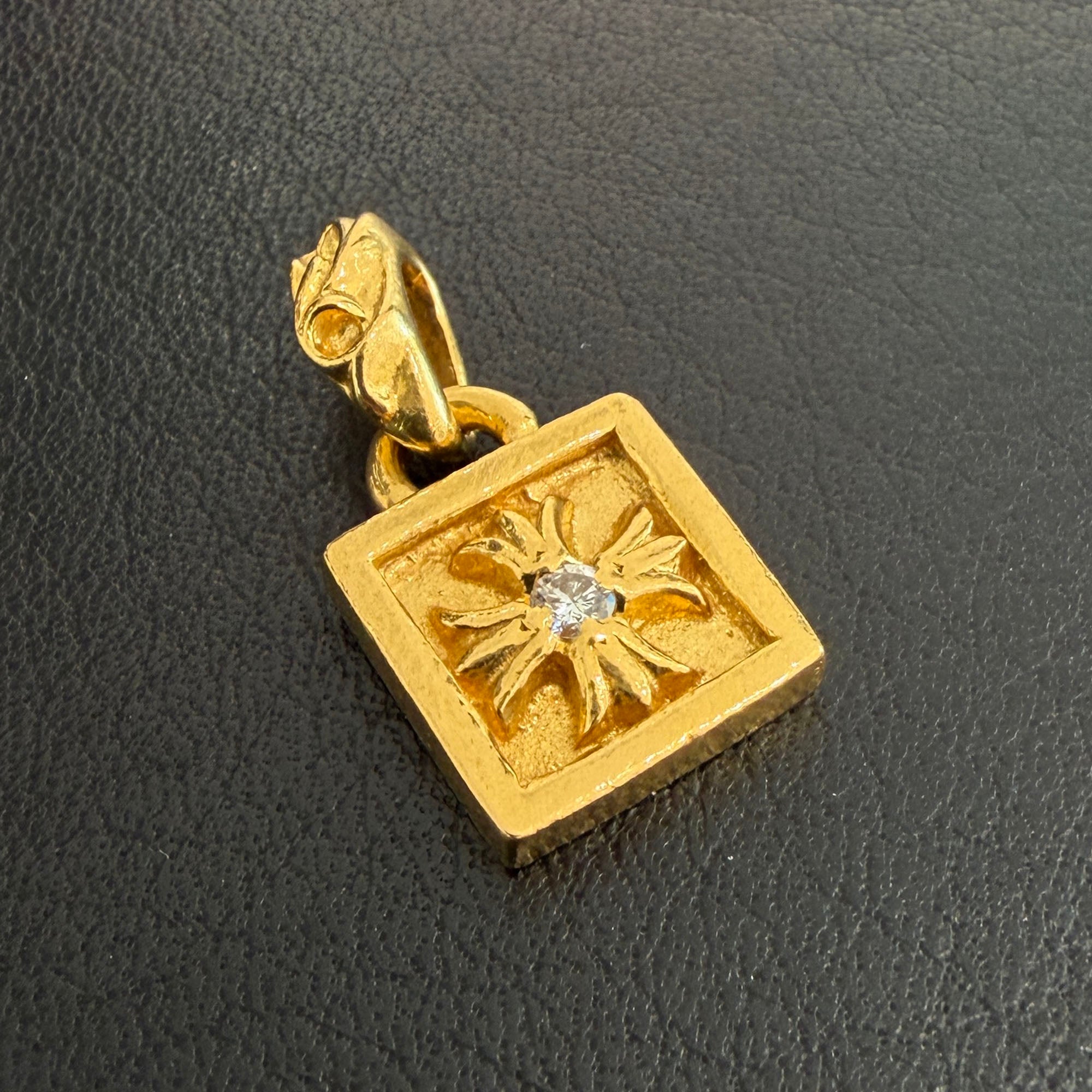 CHROME HEARTS 22K FRAMED CH PLUS Charm 1 Diamond クロムハーツ 22K