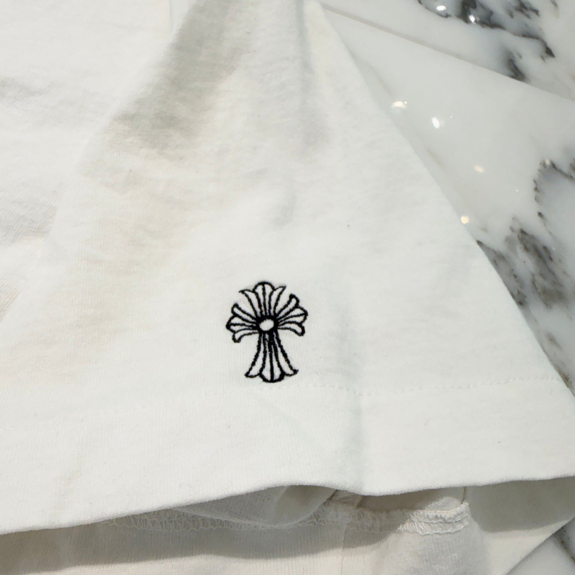 CHROME HEARTS Y NOT Vertical Logo Cross Embroidery Tee Size XL クロムハーツ ワイノット バーティカルロゴ クロス刺繍 Tシャツ サイズXL