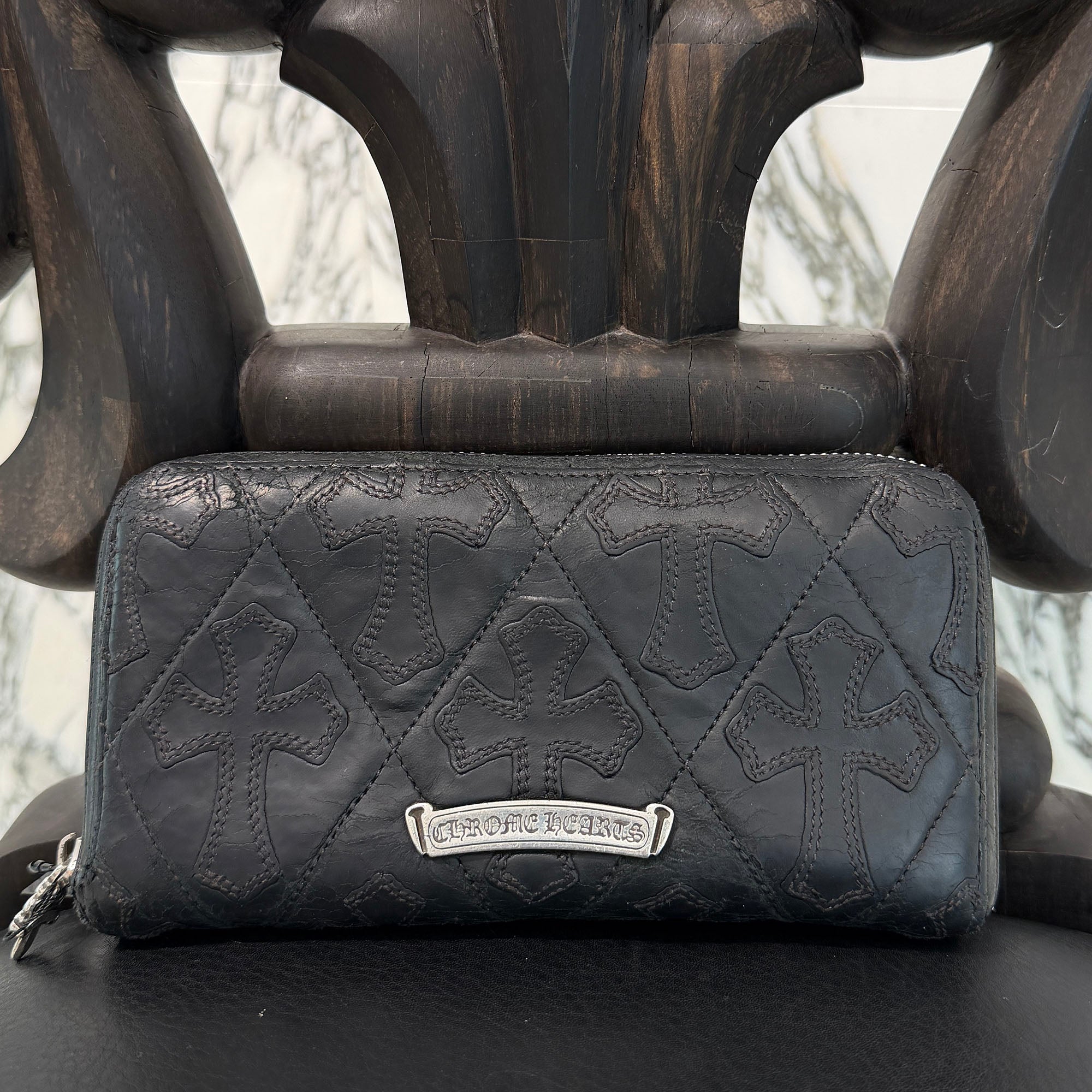 CHROME HEARTS Cemetery Cross Leather Patch Quilting Leather Wallet クロムハーツ セメタリークロス レザーパッチ キルティングレザー ウォレット