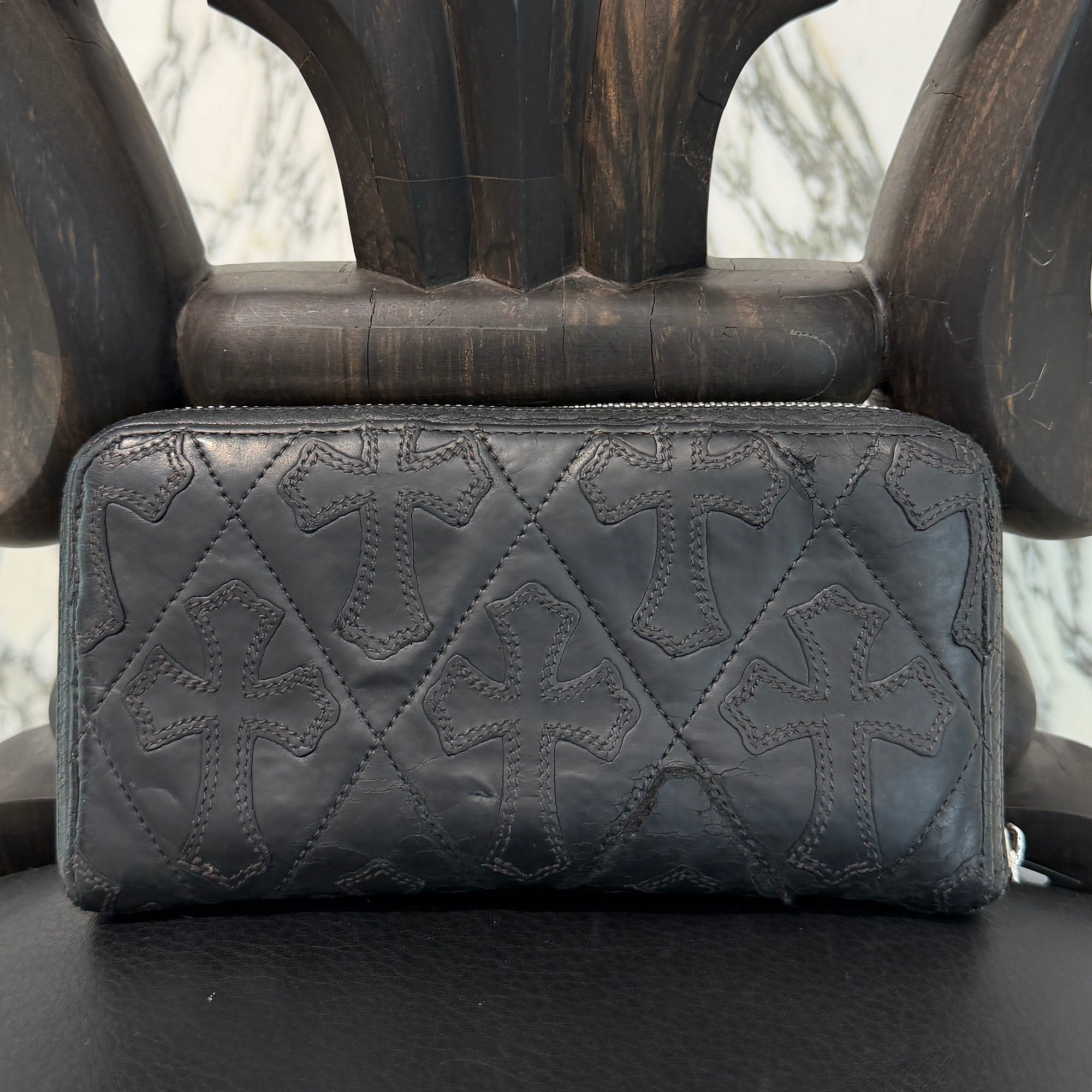 CHROME HEARTS Cemetery Cross Leather Patch Quilting Leather Wallet クロムハーツ セメタリークロス レザーパッチ キルティングレザー ウォレット