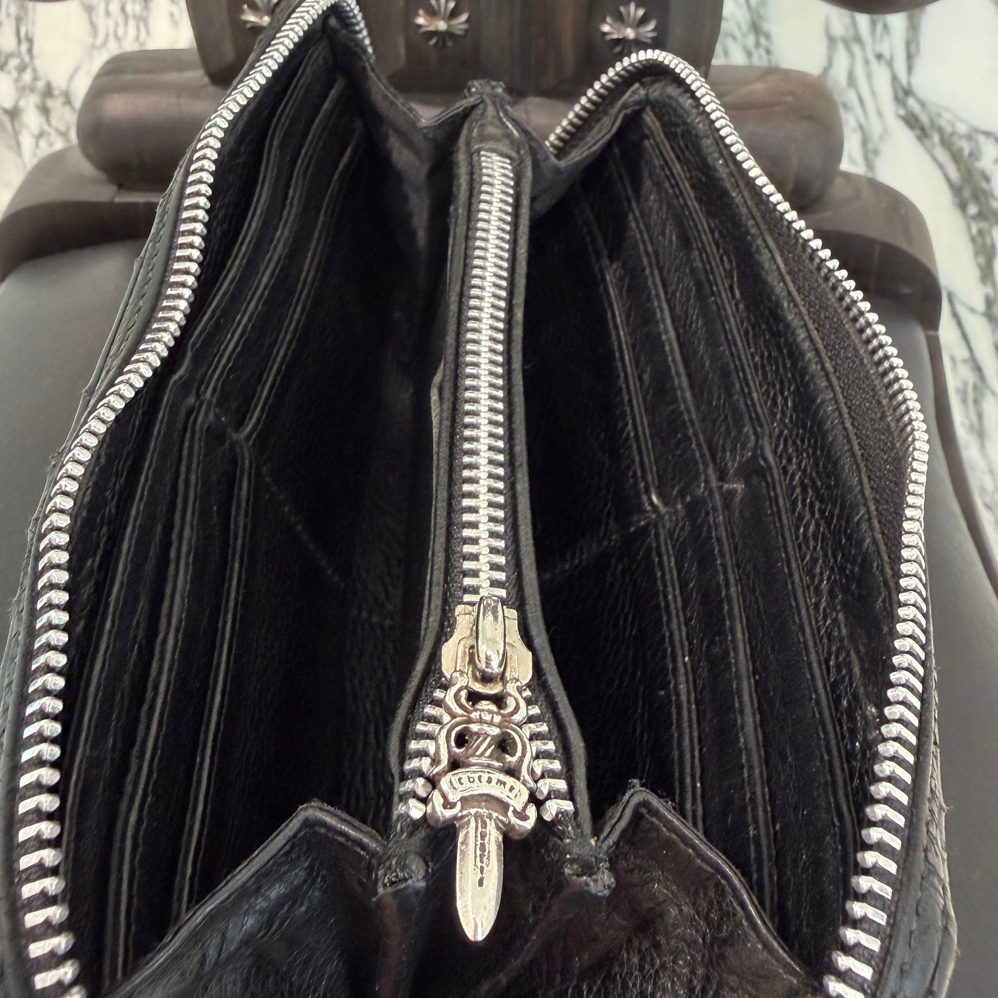 CHROME HEARTS Cemetery Cross Leather Patch Quilting Leather Wallet クロムハーツ セメタリークロス レザーパッチ キルティングレザー ウォレット