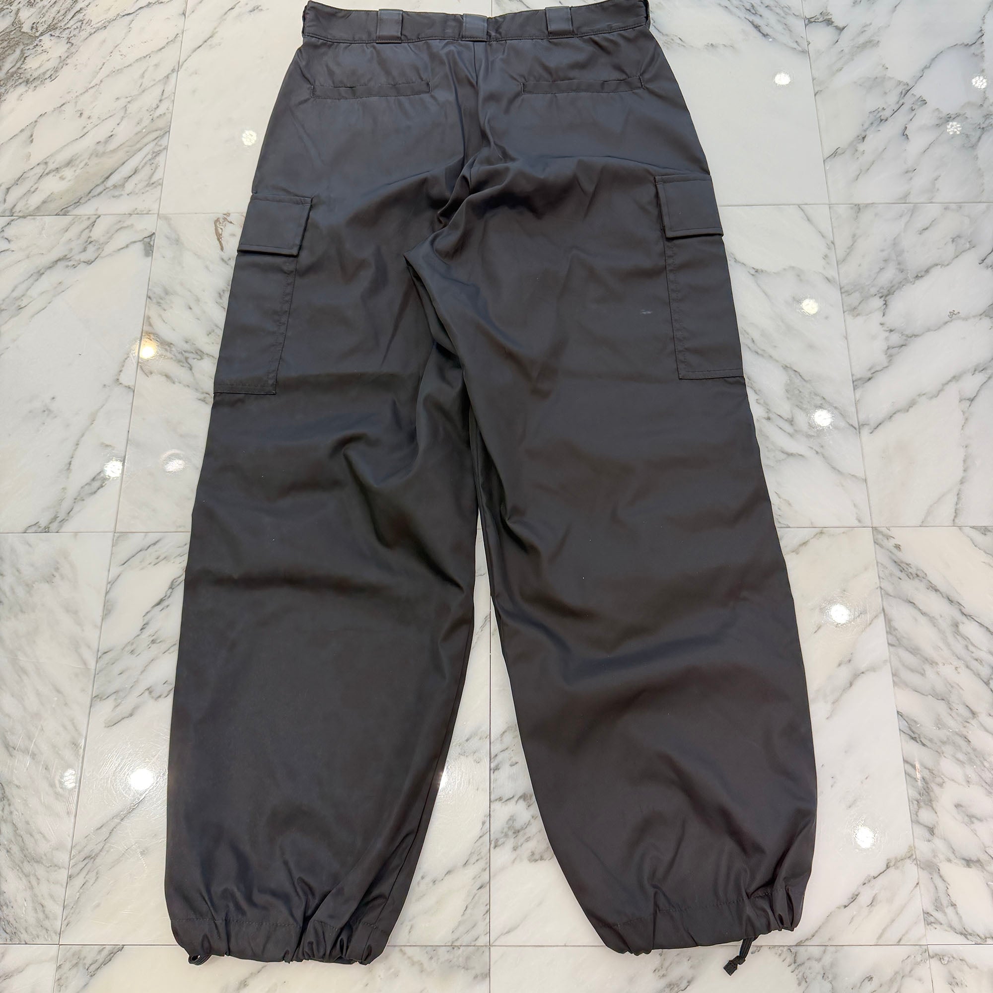 PRADA 2023SS Re Nylon Triangle Logo Plate Nylon Cargo Pants SPH286 S222 1WQ8 Size M プラダ リナイロン トライアングルロゴプレート ナイロンカーゴパンツ サイズM