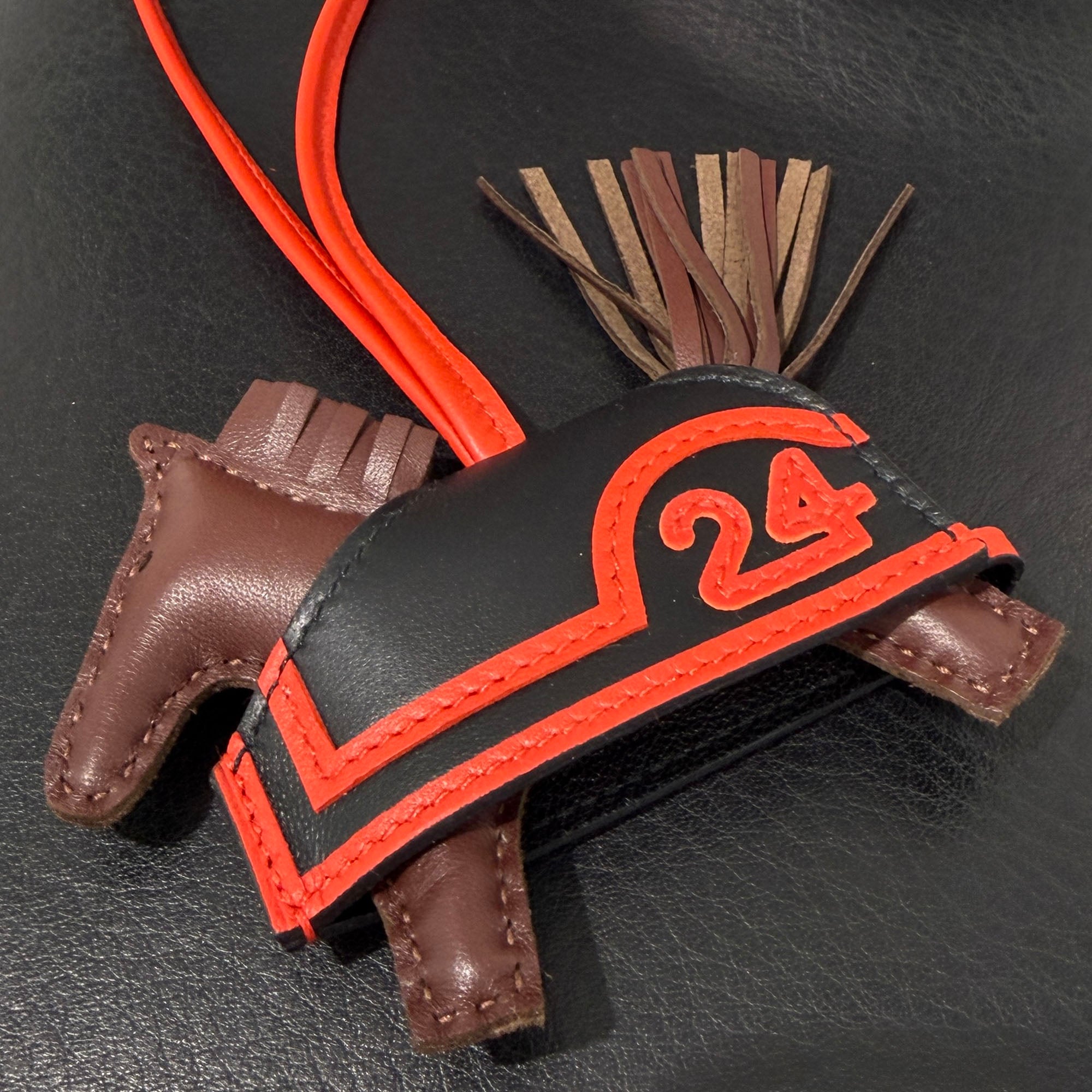 HERMES Rodeo Charm Robeo 24 PM G刻印 エルメス ロデオ チャーム ロベオ 24 PM
