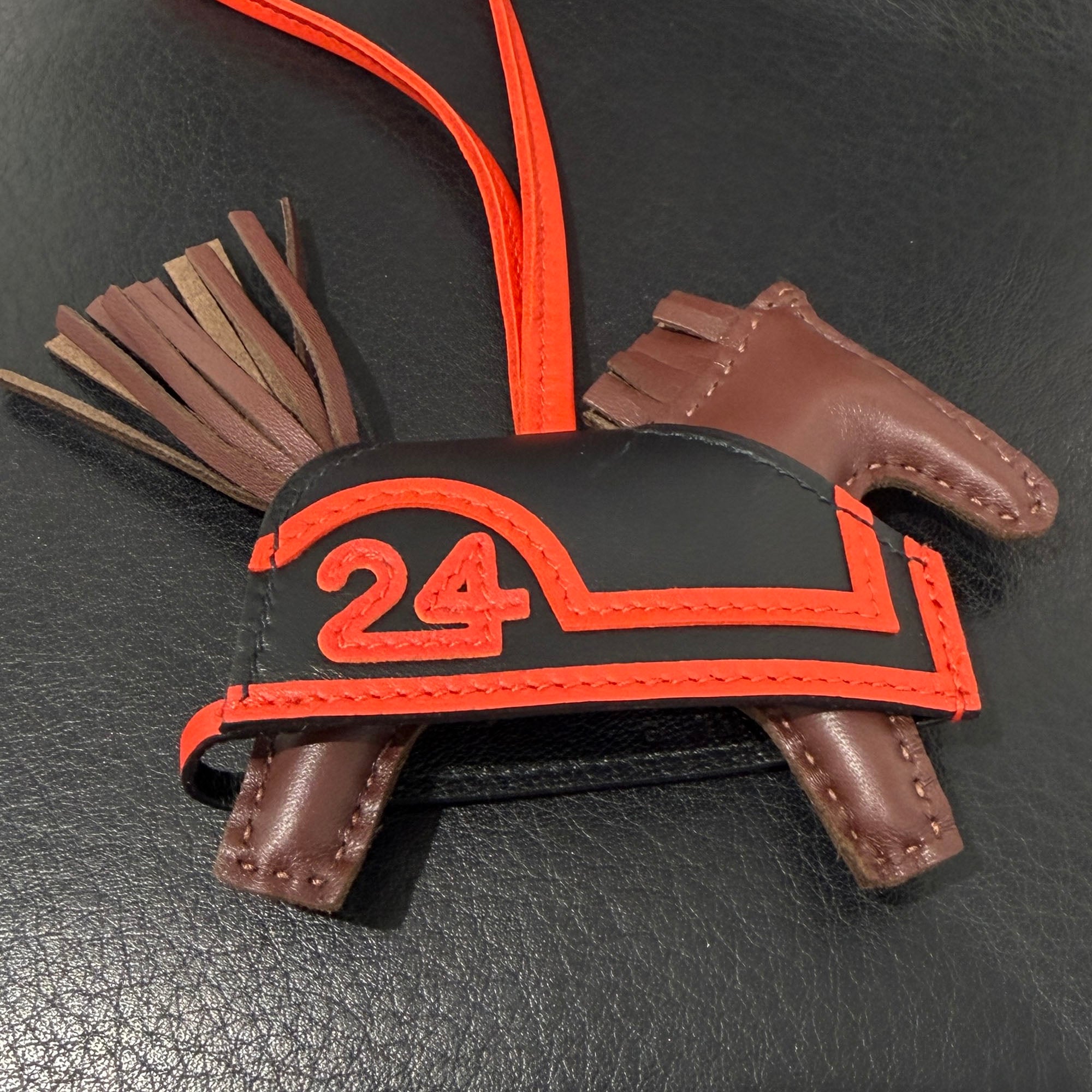 HERMES Rodeo Charm Robeo 24 PM G刻印 エルメス ロデオ チャーム ロベオ 24 PM
