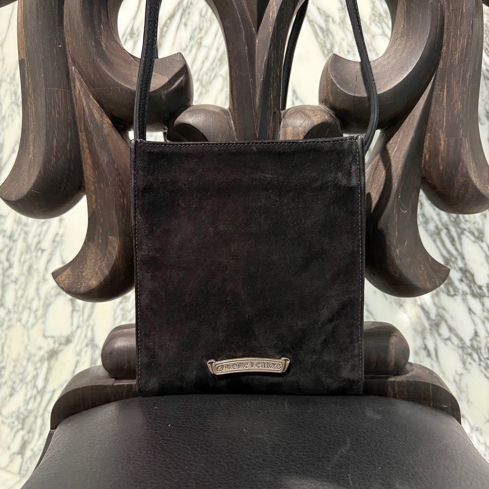 CHROME HEARTS Suede Leather Square Pocket Vine Dagger Patch Shoulder Bag クロムハーツ スエードレザー スクエアポケット ヴァインダガー パッチ ショルダーバッグ