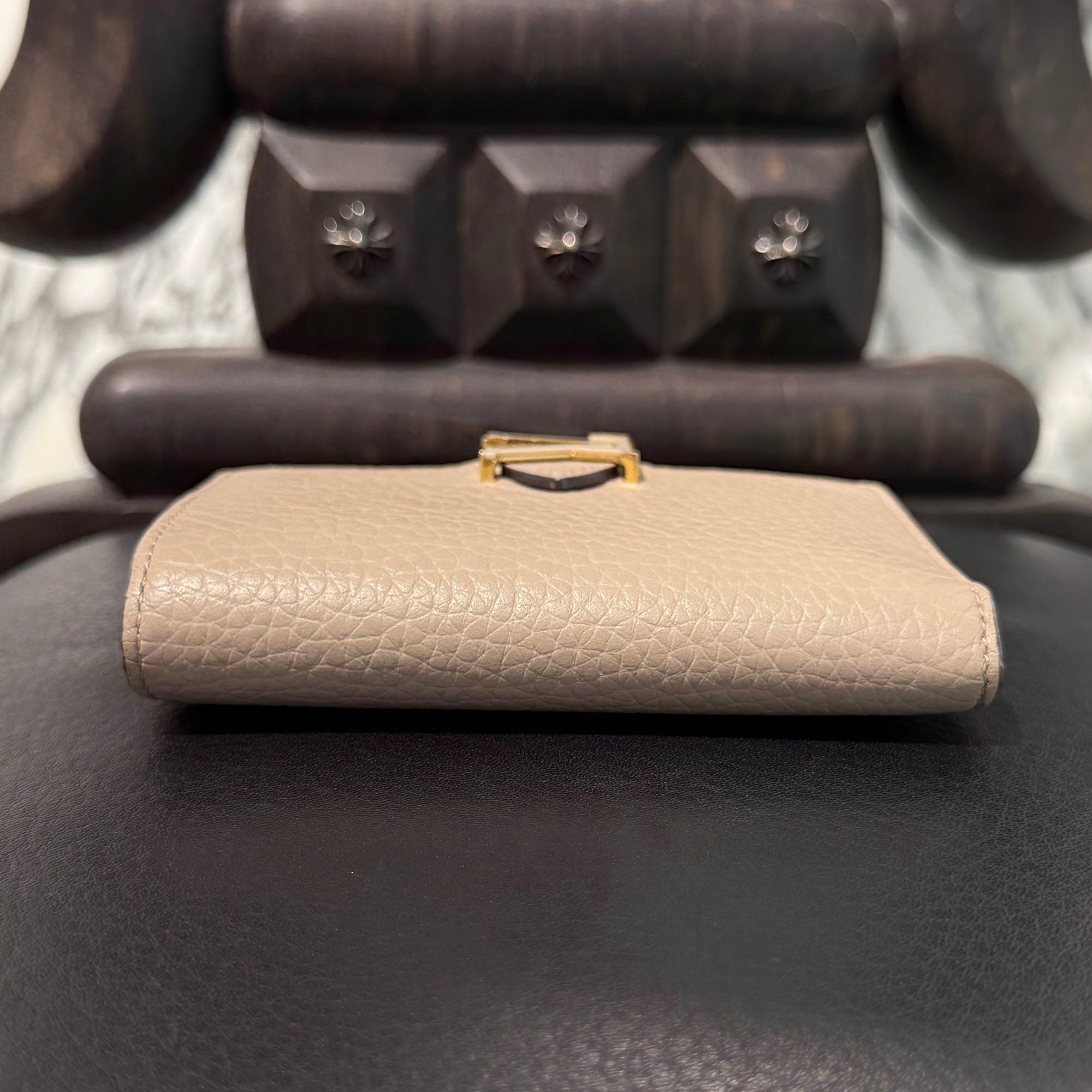 LOUIS VUITTON Vertical Compact Wallet M82198 ルイヴィトン ヴェルティカル コンパクト ウォレット