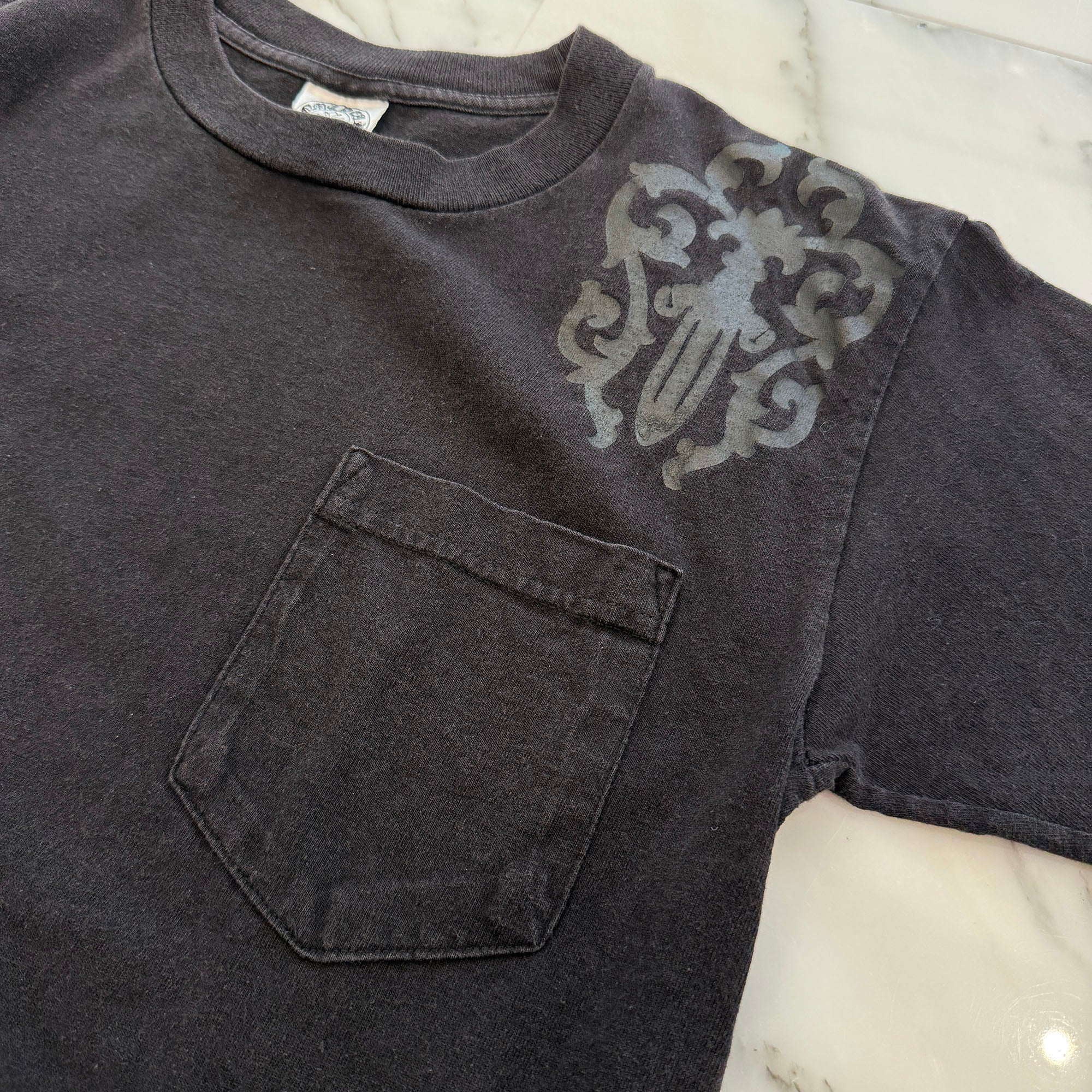 CHROME HEARTS Back Cemetery Cross Vine Dagger Print Tee Size S クロムハーツ バックセメタリークロス ヴァインダガープリント Tシャツ サイズS