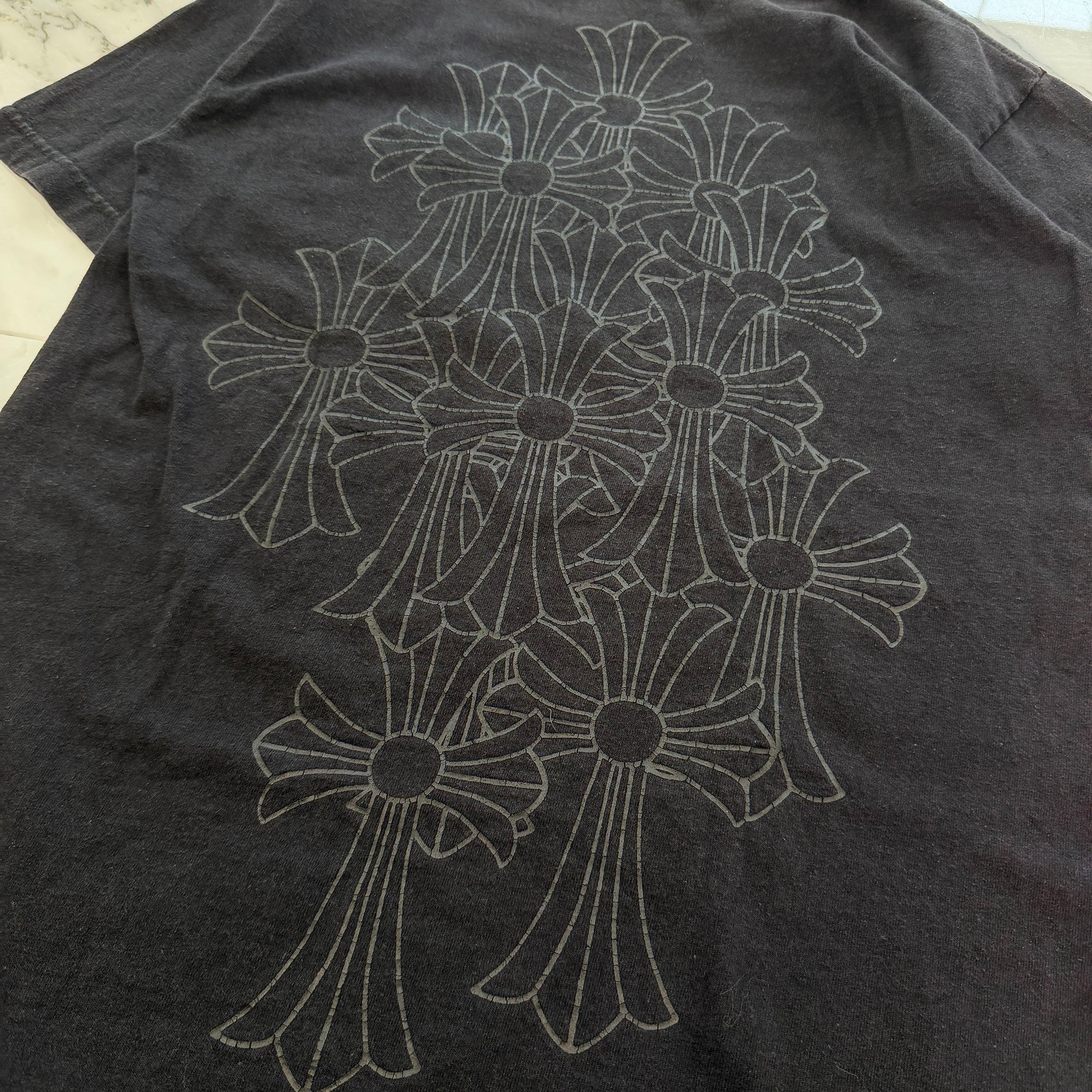 CHROME HEARTS Back Cemetery Cross Vine Dagger Print Tee Size S クロムハーツ バックセメタリークロス ヴァインダガープリント Tシャツ サイズS