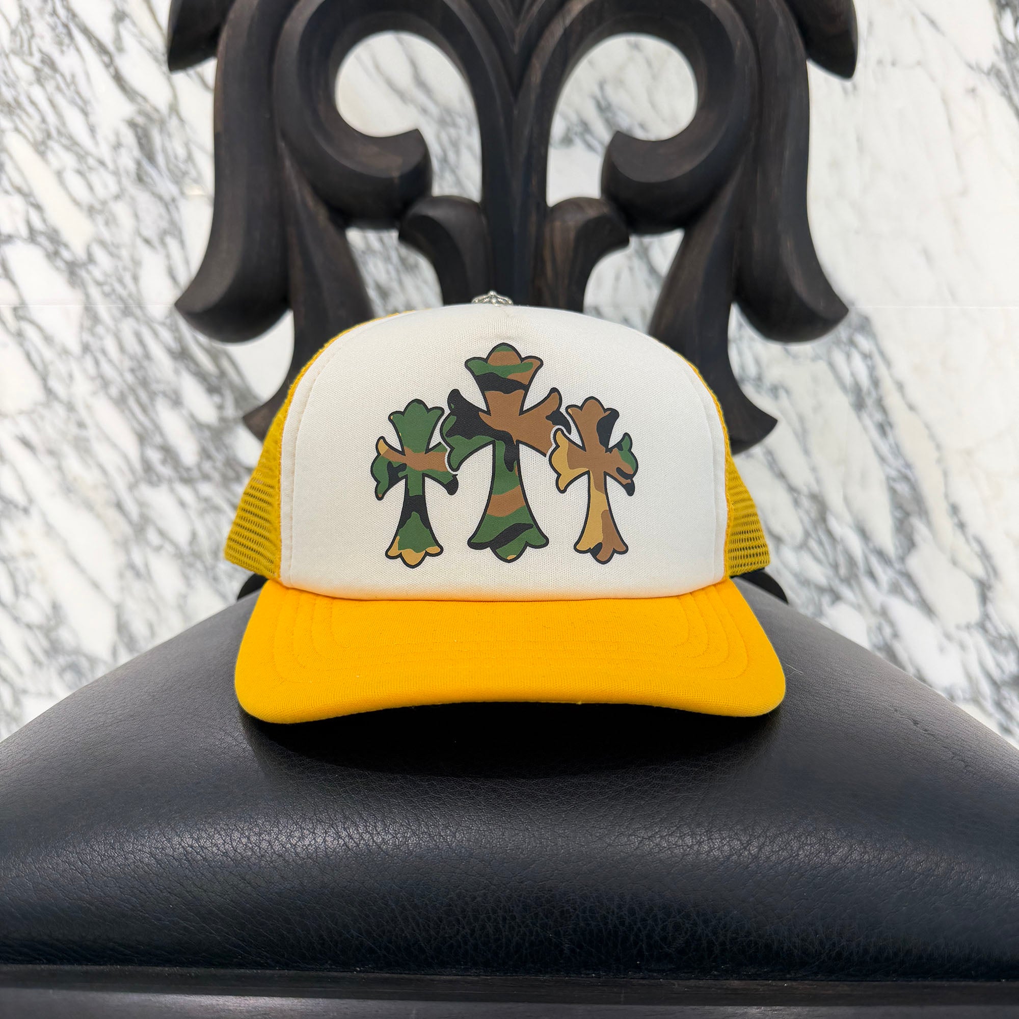 CHROME HEARTS Camo Cemetery Cross Tracker Cap Size ONE SIZE (53-60) クロムハーツ カモ セメタリークロス トラッカーキャップ ONE SIZE (53-60)