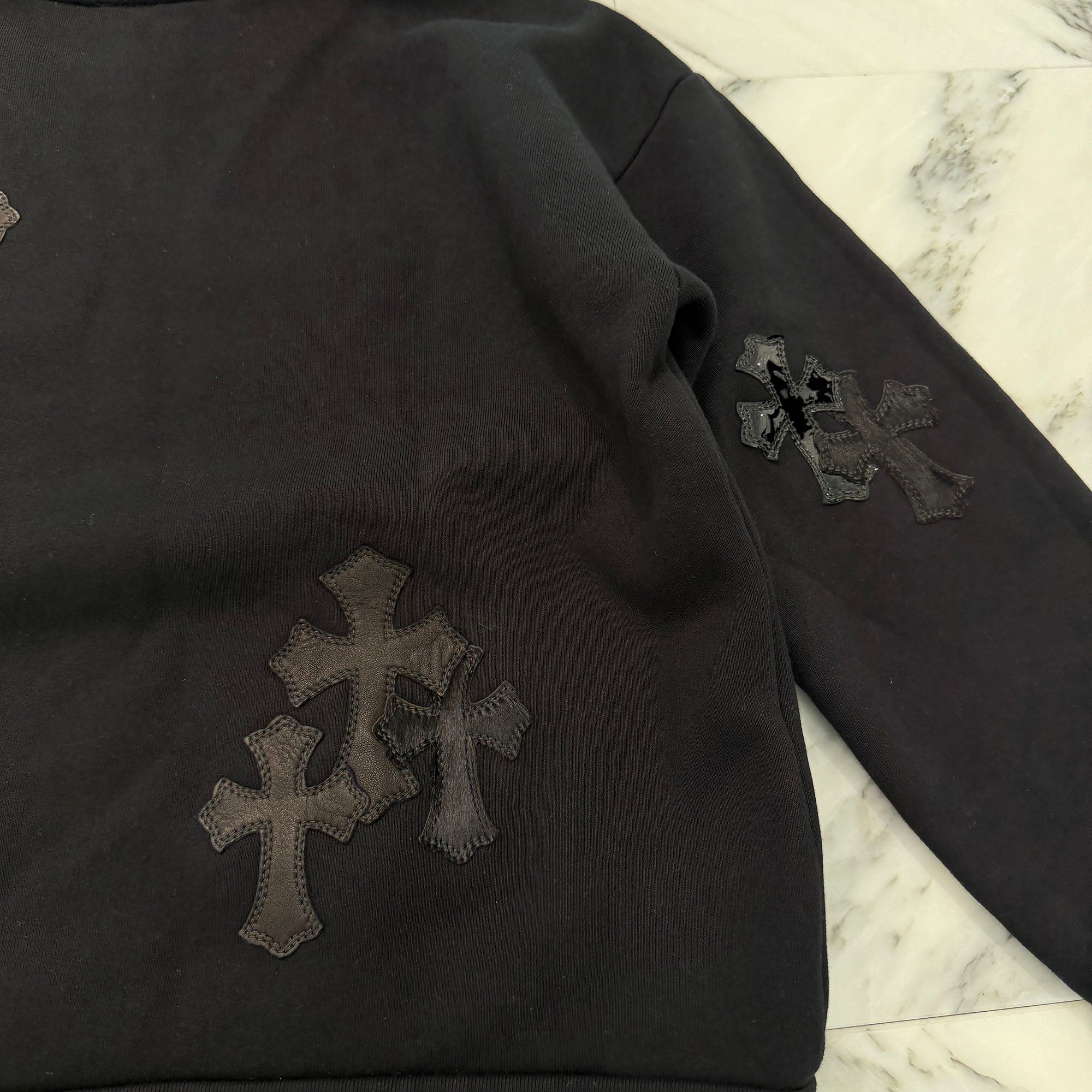 CHROME HEARTS Y NOT Multi Leather Cross Patch Sweatshirt Size XS クロムハーツ ワイノット マルチレザークロスパッチ スウェットシャツ サイズXS
